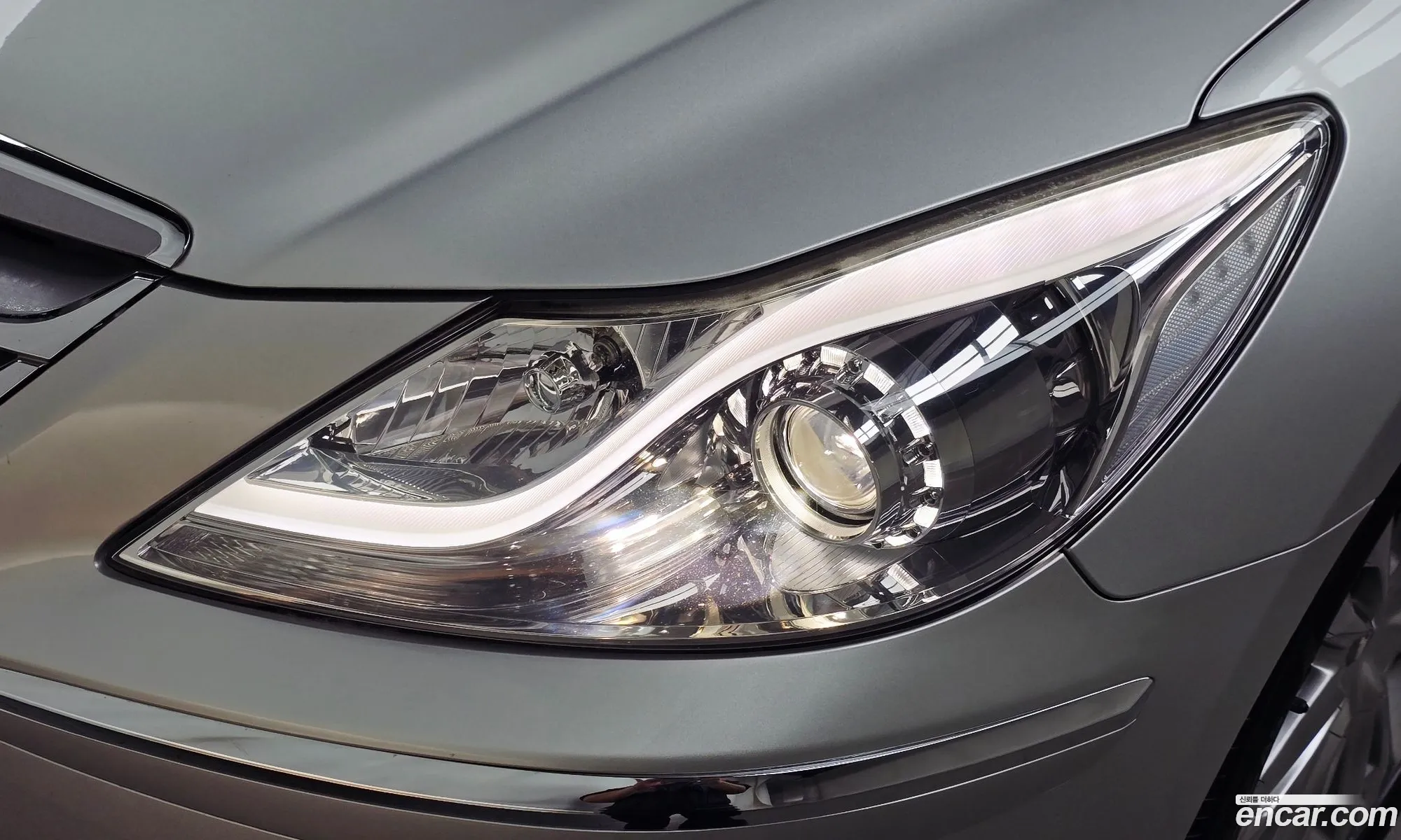 Hyundai Genesis 2011 — 15