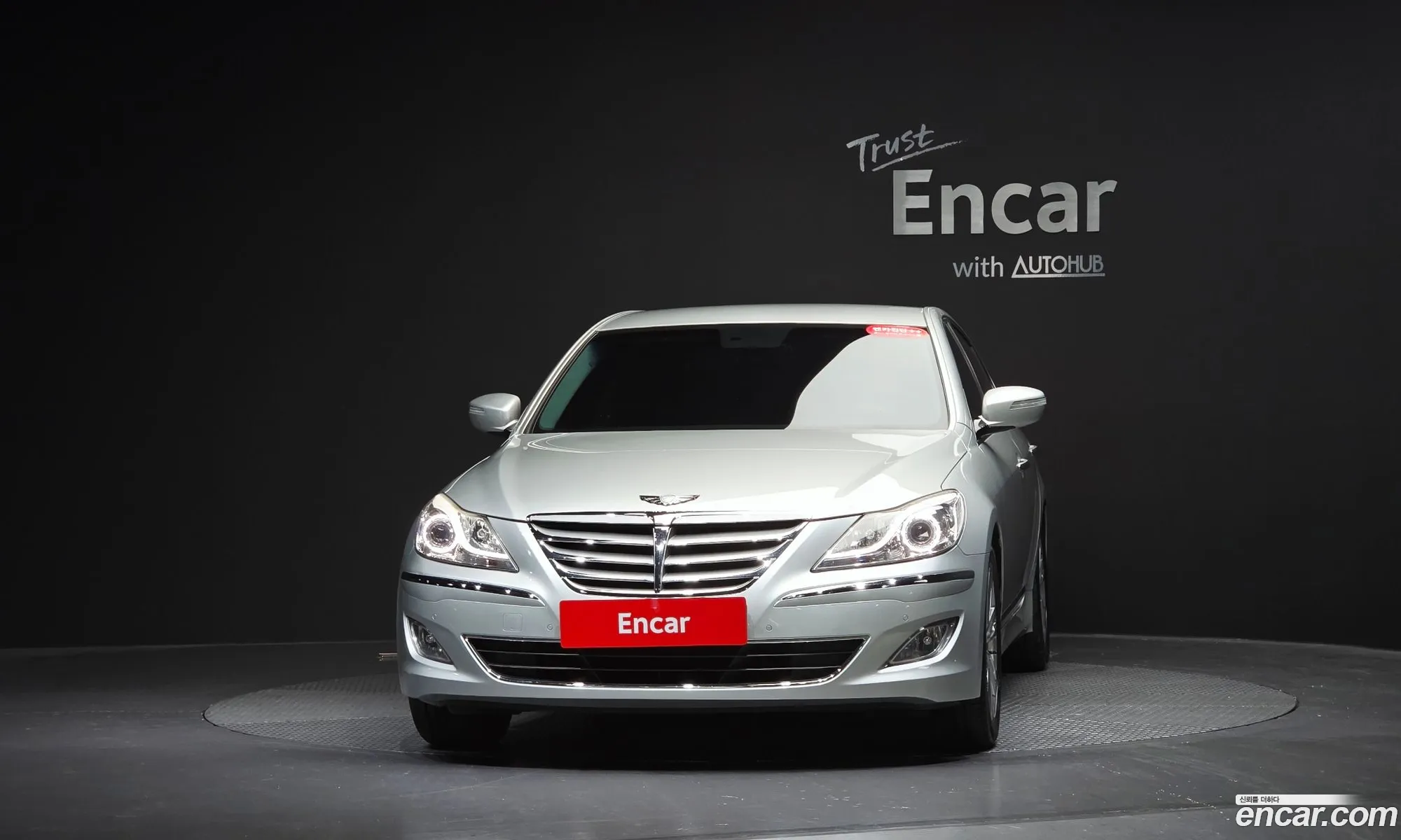 Hyundai Genesis 2011 — 9