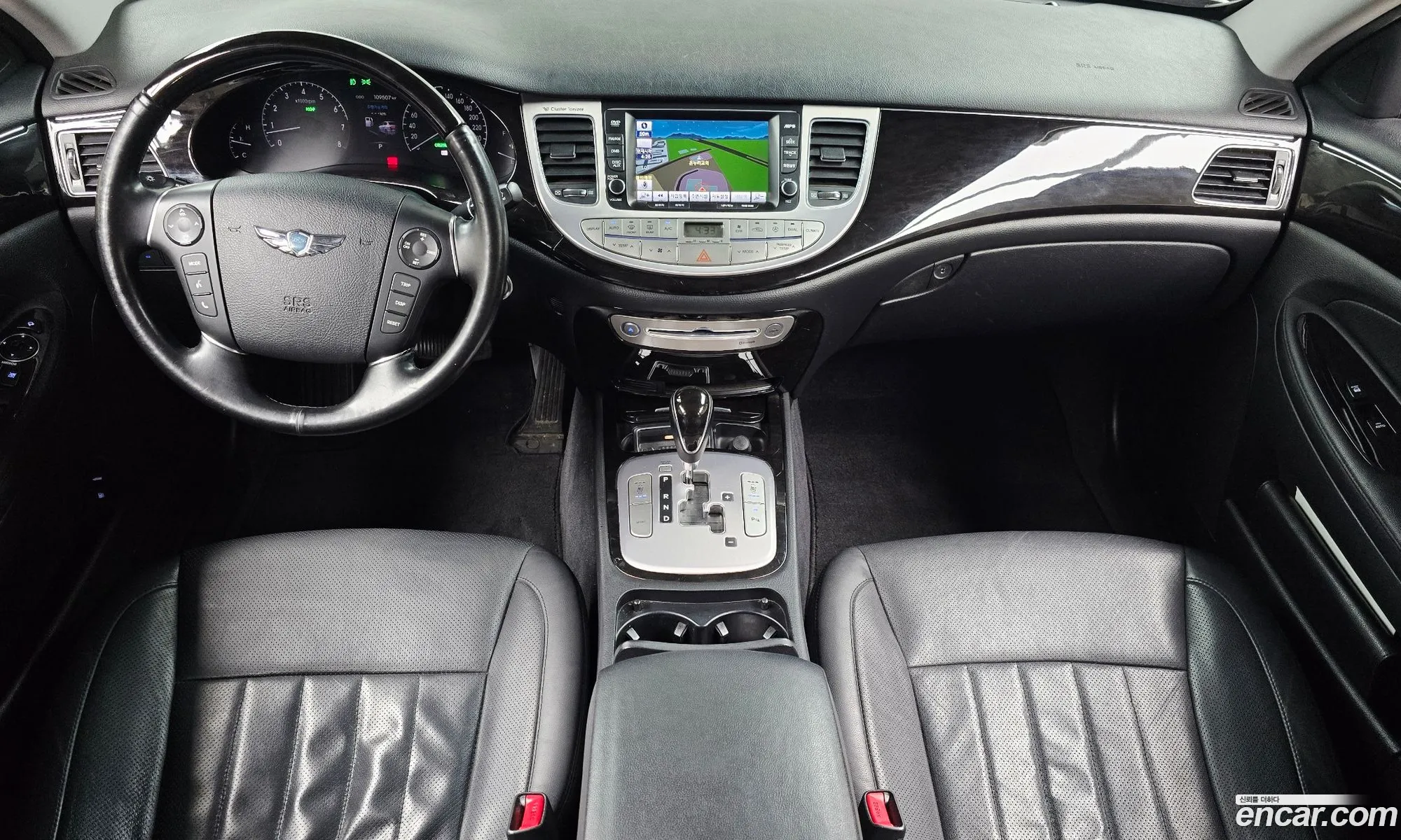 Hyundai Genesis 2011 — 19