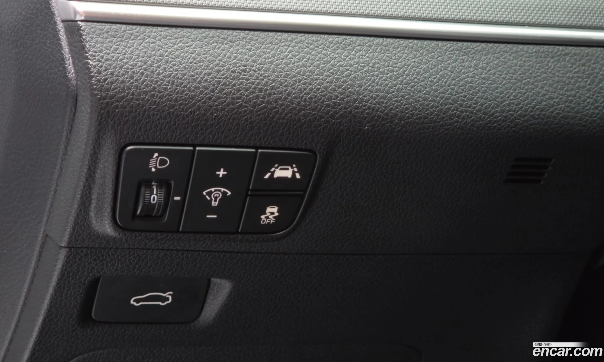 Kia K5 2023 — 5