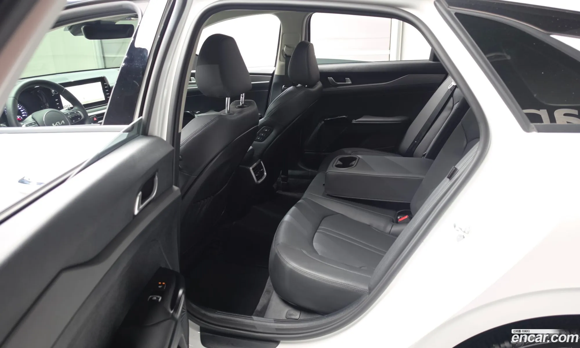 Kia K5 2023 — 6