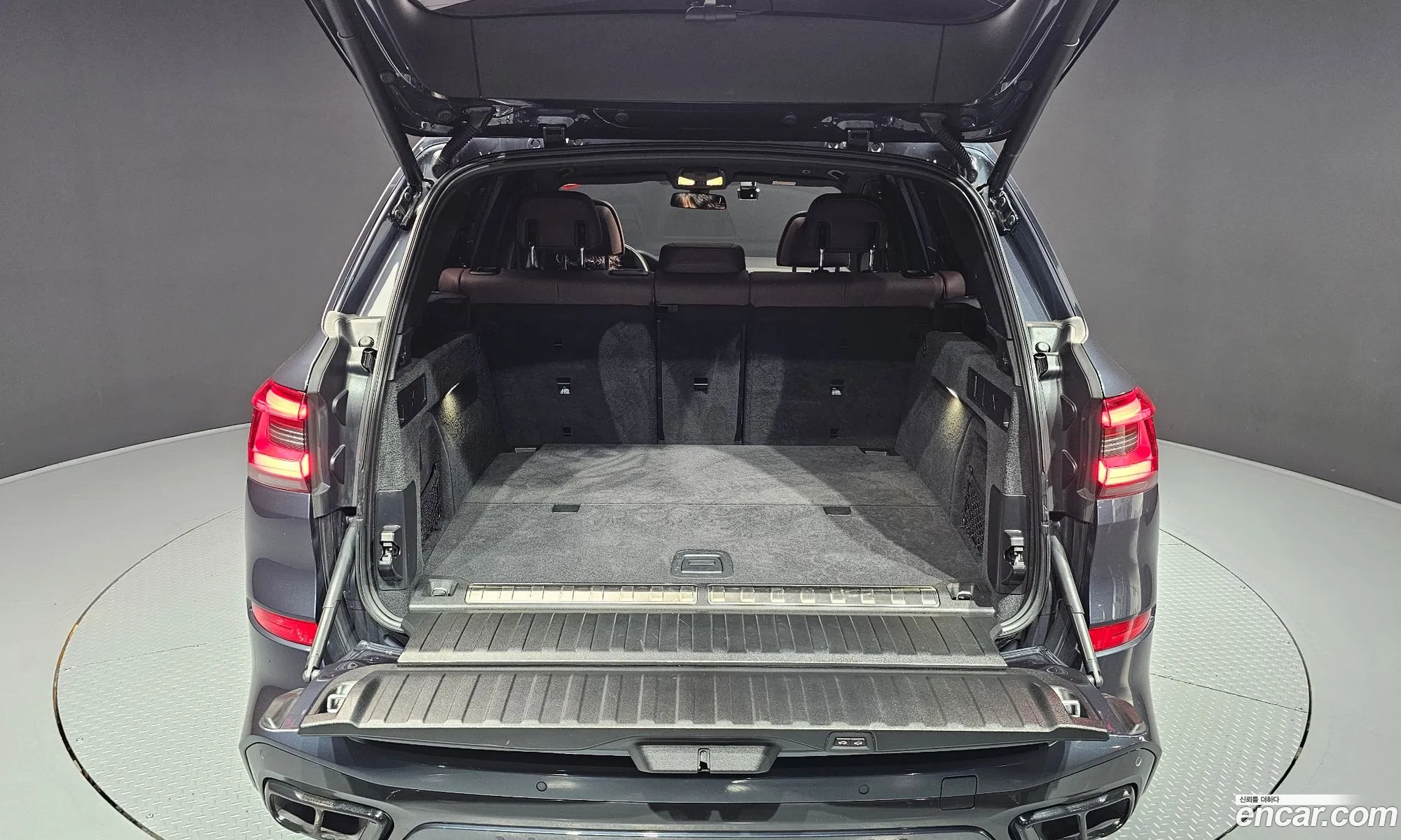 BMW X5 2022 WBATA6108N9M14302 — 5