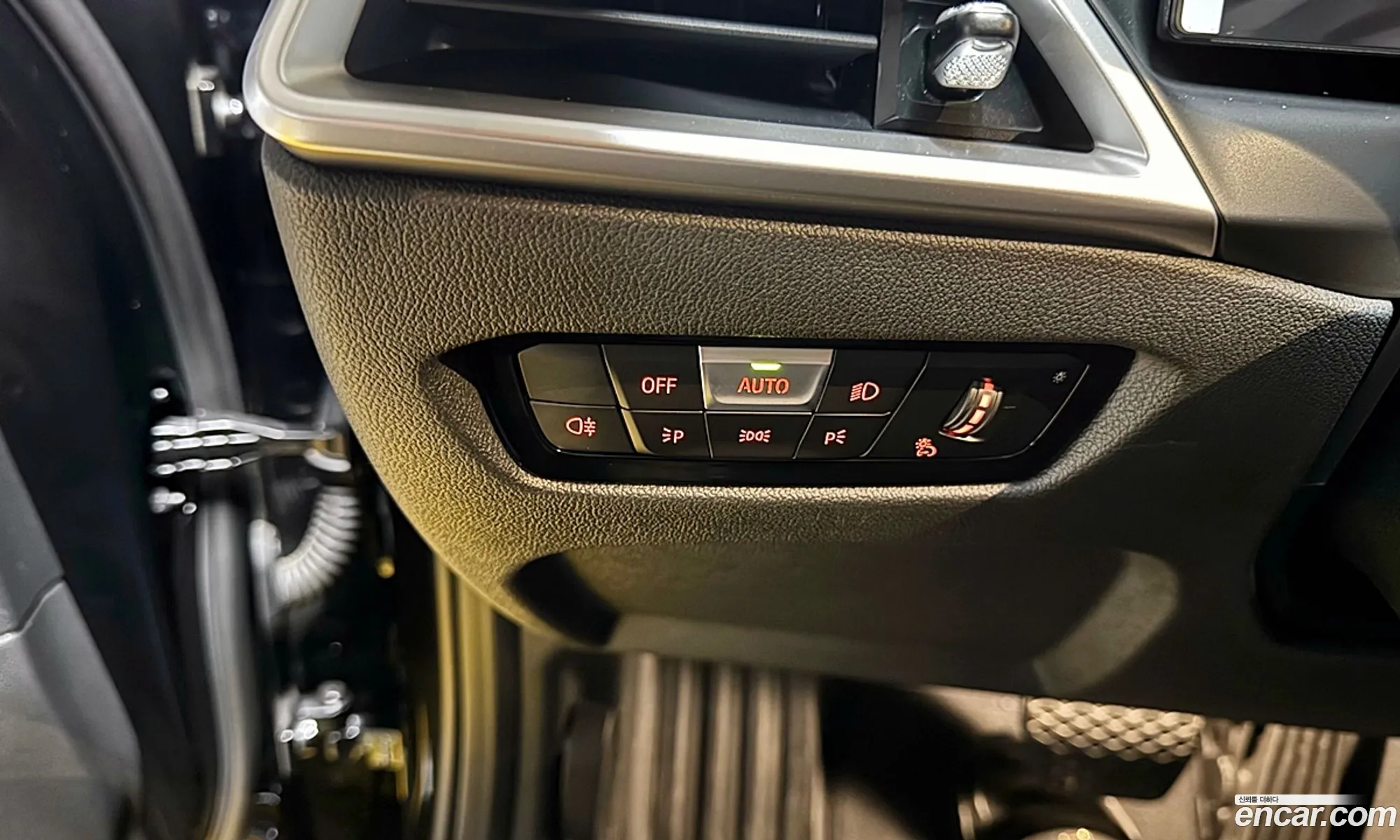 BMW 3 Series 2025 — 3