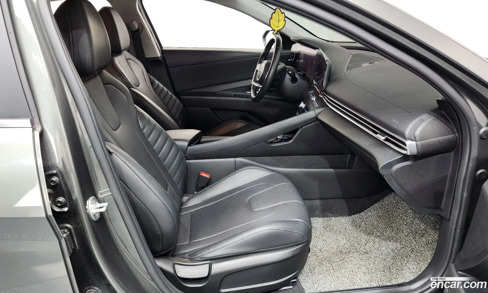 Hyundai Elantra 2021 — 23