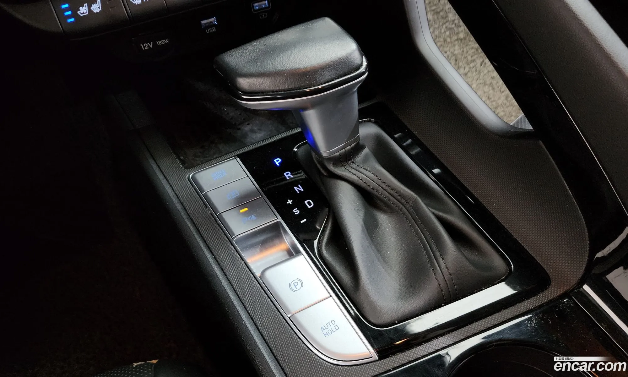 Hyundai Elantra 2021 — 30