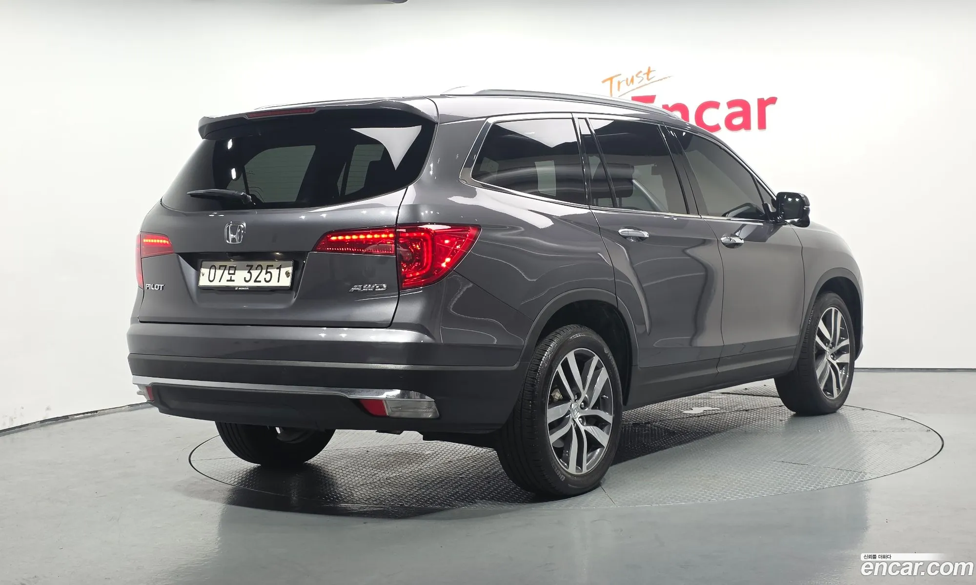 Honda Pilot 2018 5FNYF6850JB200388 — 13