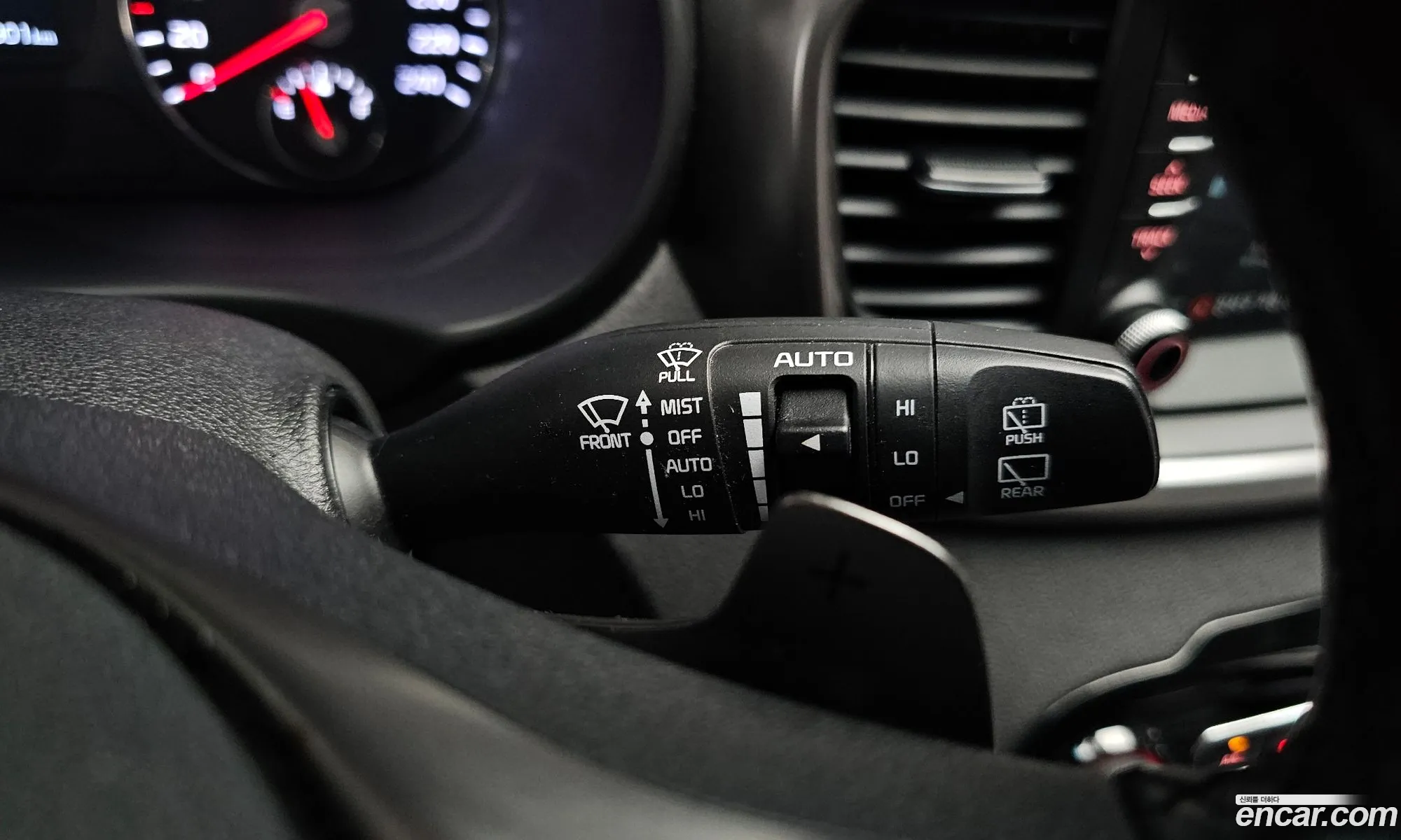 Kia Sorento 2018 KNAPH81BBJA431440 — 9