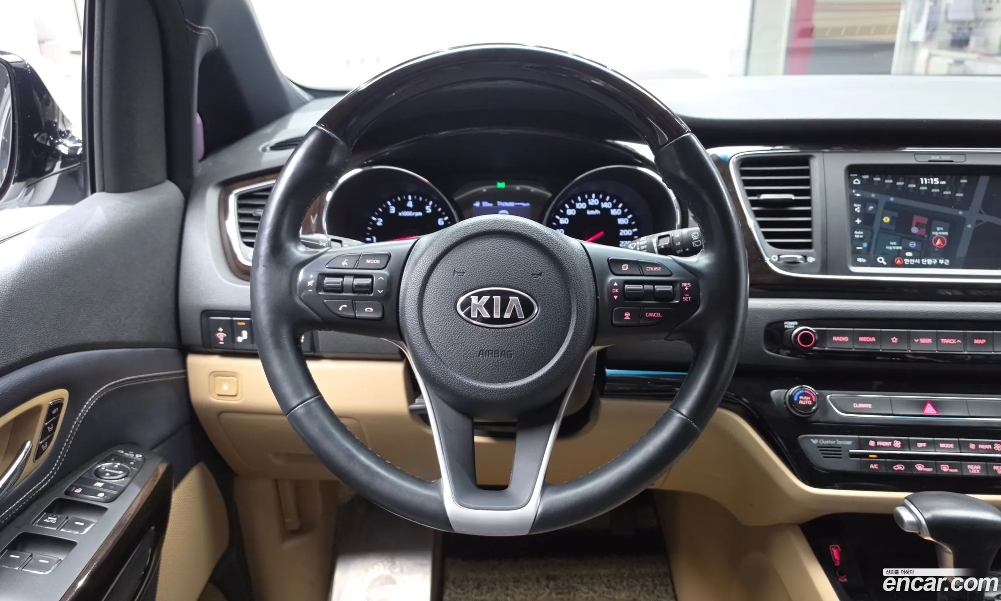 Kia Carnival 2019 — 28