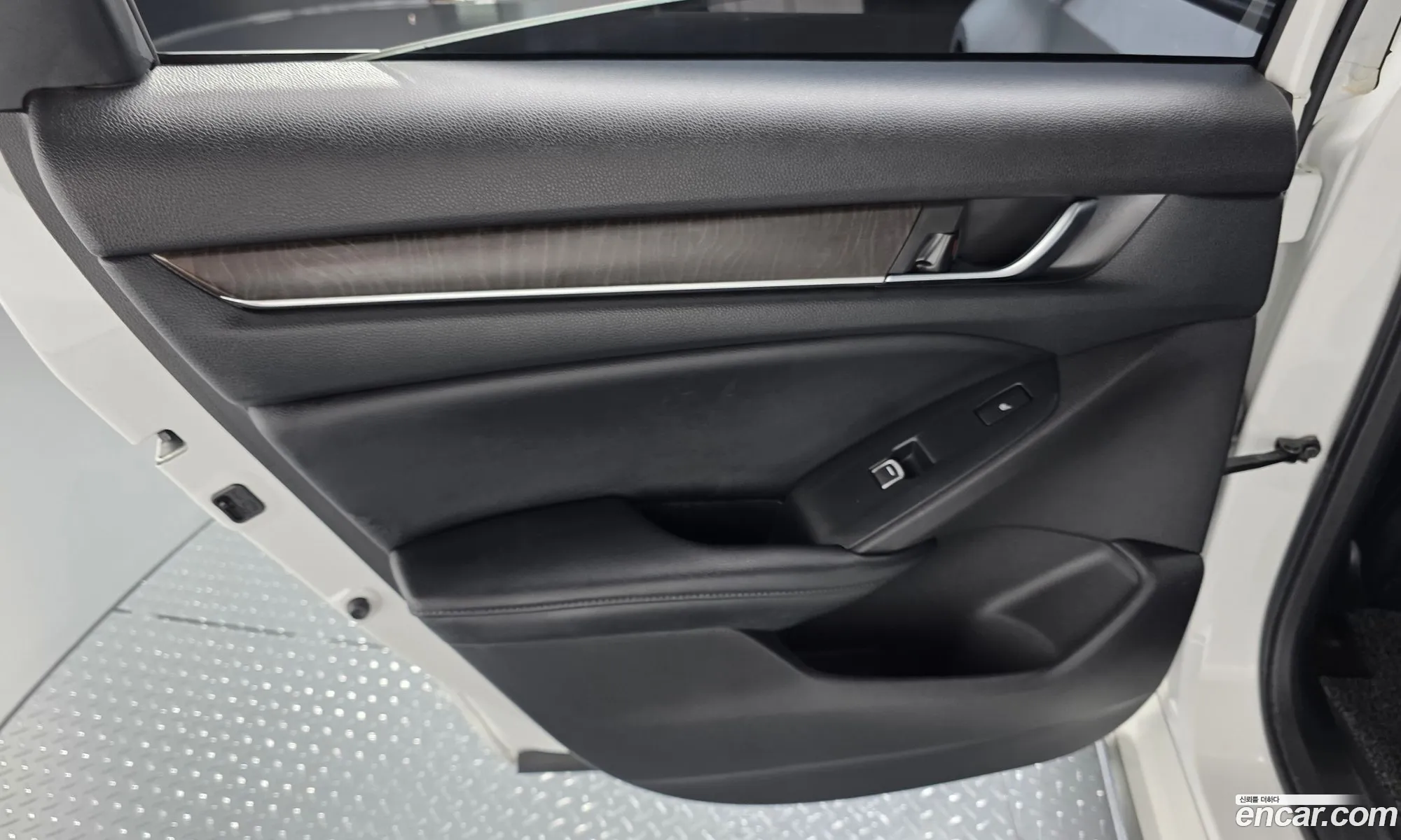 Honda Accord 10th Gen 2018 — 3