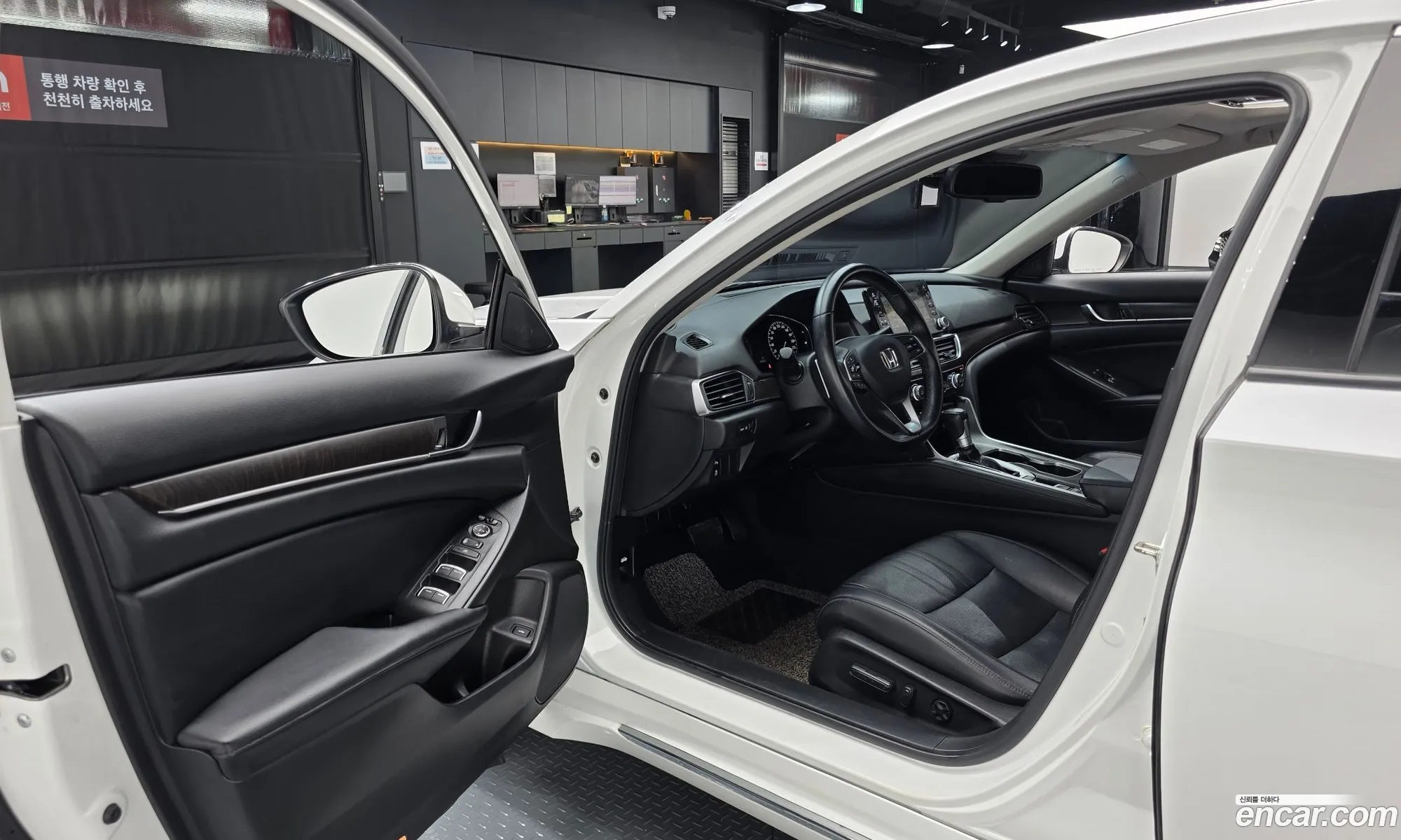 Honda Accord 10th Gen 2018 — 22