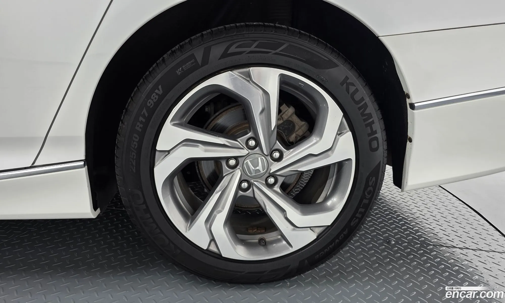 Honda Accord 10th Gen 2018 — 23