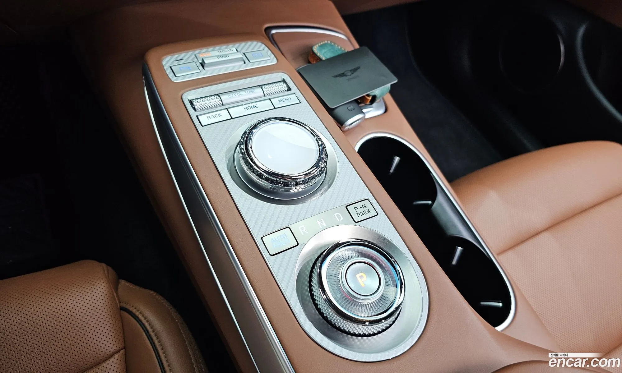 Genesis GV70 2022 — 13