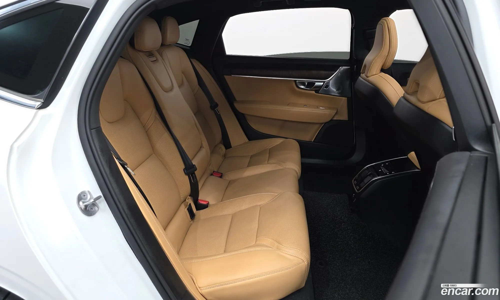 Volvo S90 2023 LVYPTL122PP346228 — 4