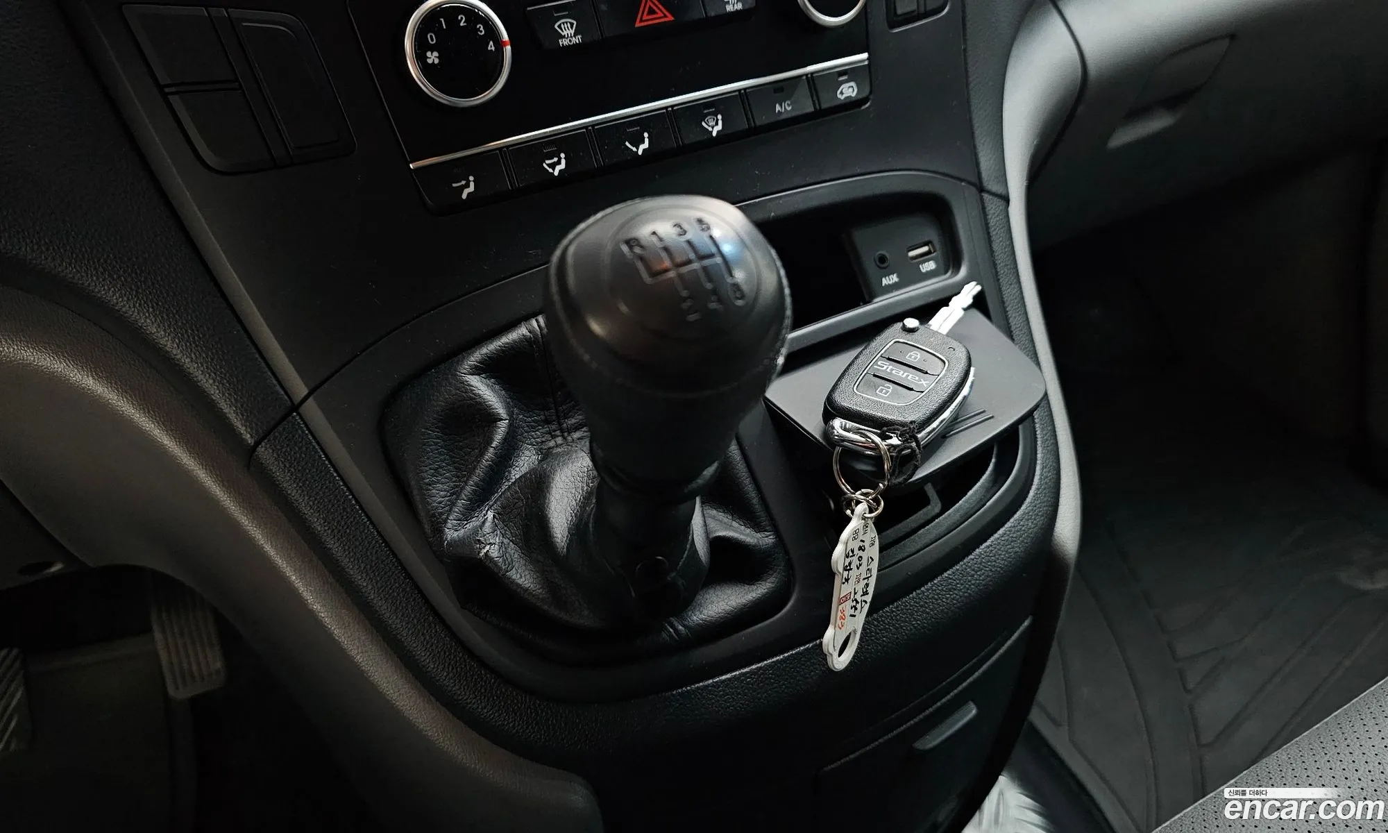 Hyundai Grand Starex 2018 — 12