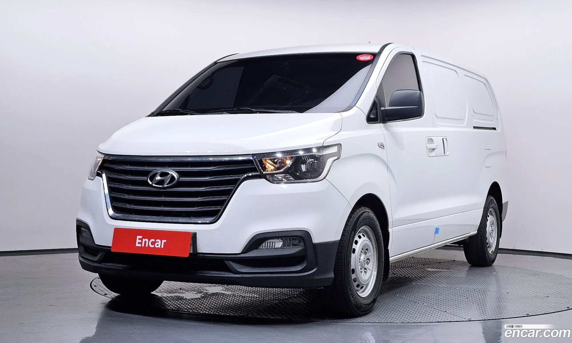 Hyundai Grand Starex 2018 — 15