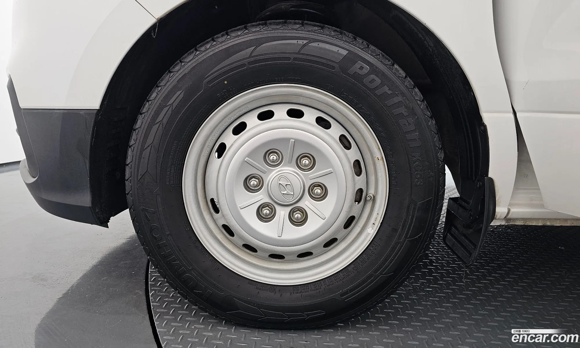 Hyundai Grand Starex 2018 — 14