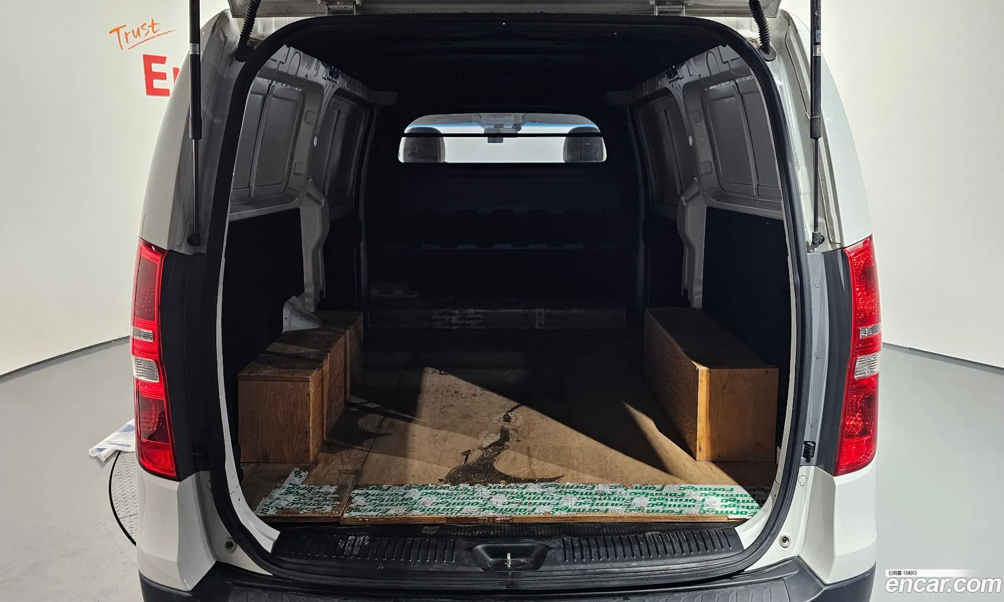 Hyundai Grand Starex 2018 — 11