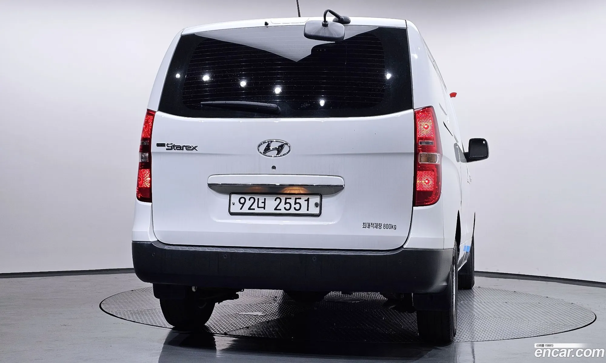 Hyundai Grand Starex 2018 — 13