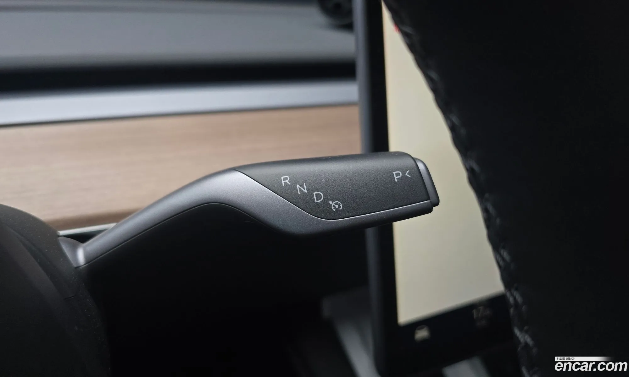 Tesla Model Y 2024 — 3