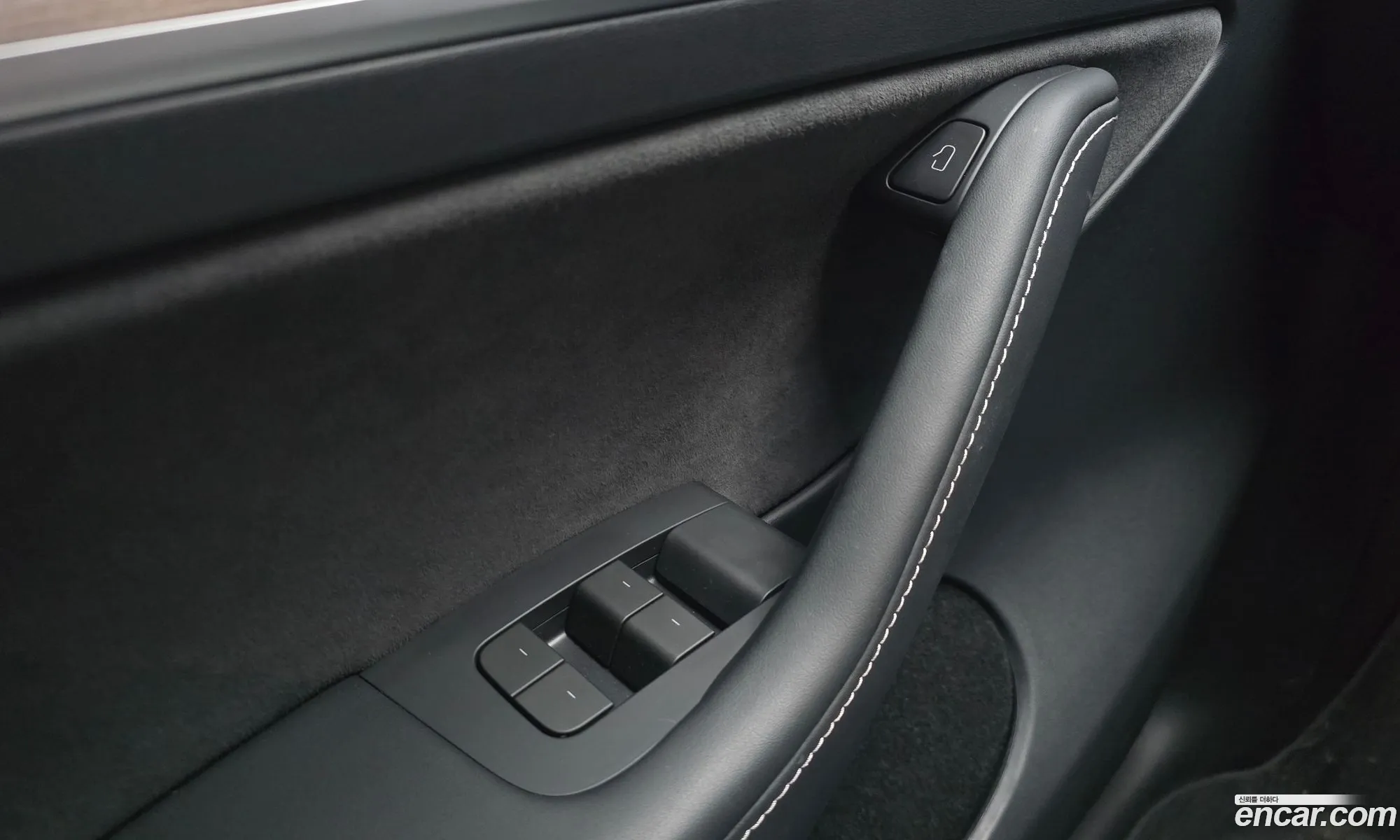 Tesla Model Y 2024 — 10
