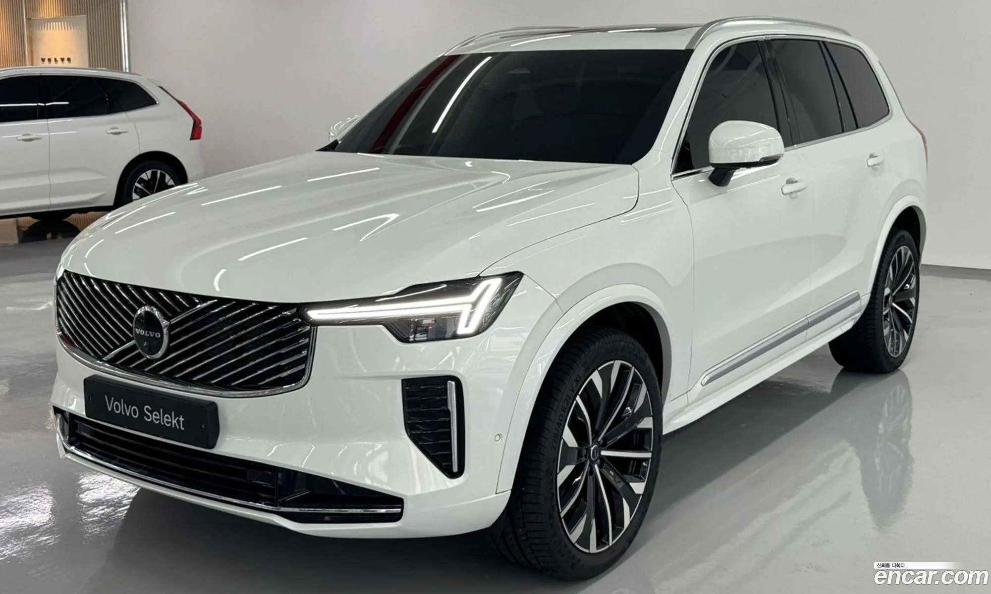 Volvo XC90 2025 — 19