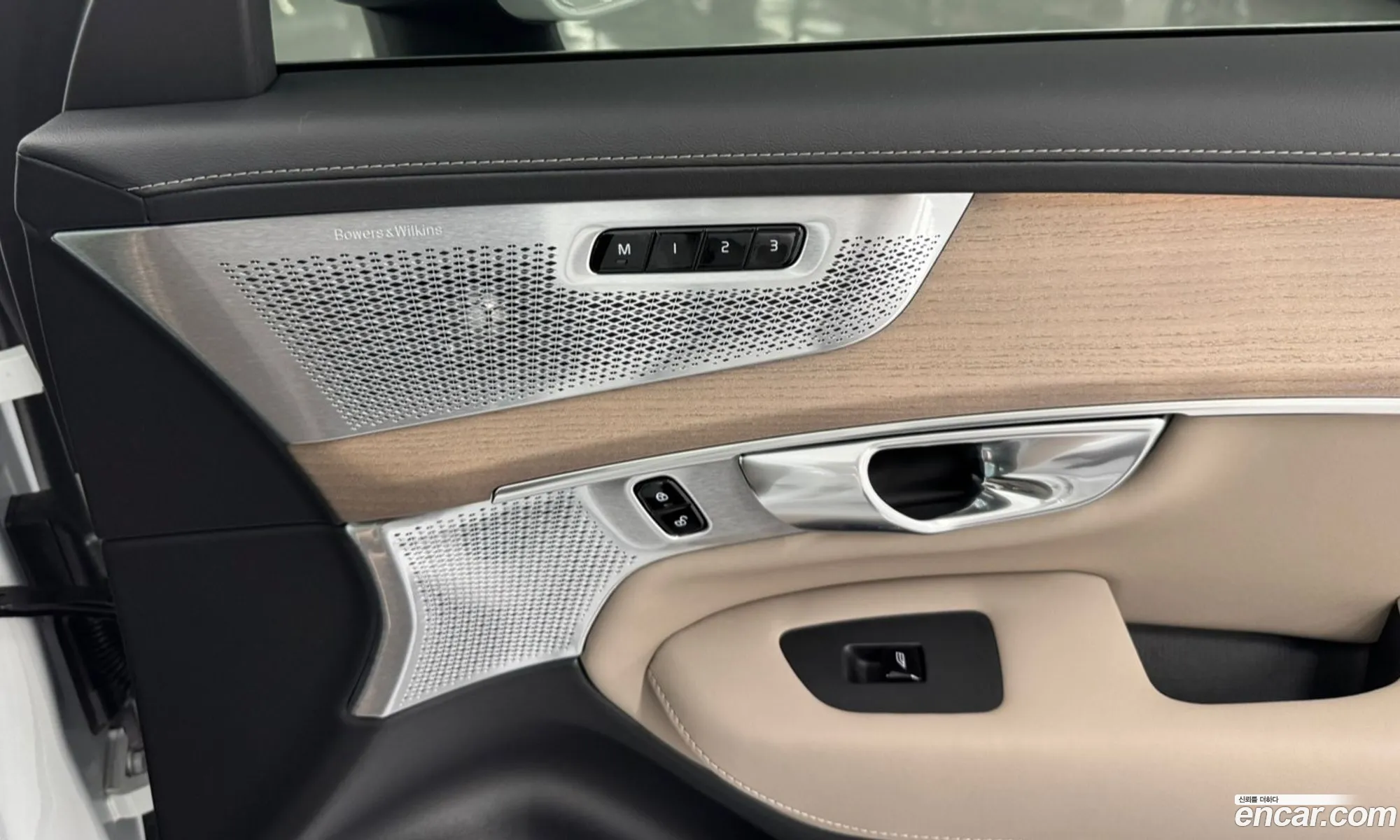 Volvo XC90 2025 — 8