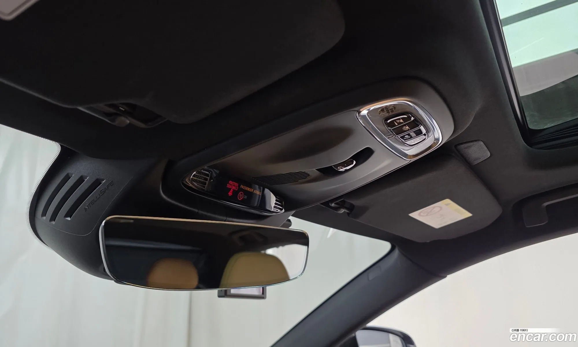 Volvo S90 2019 — 17