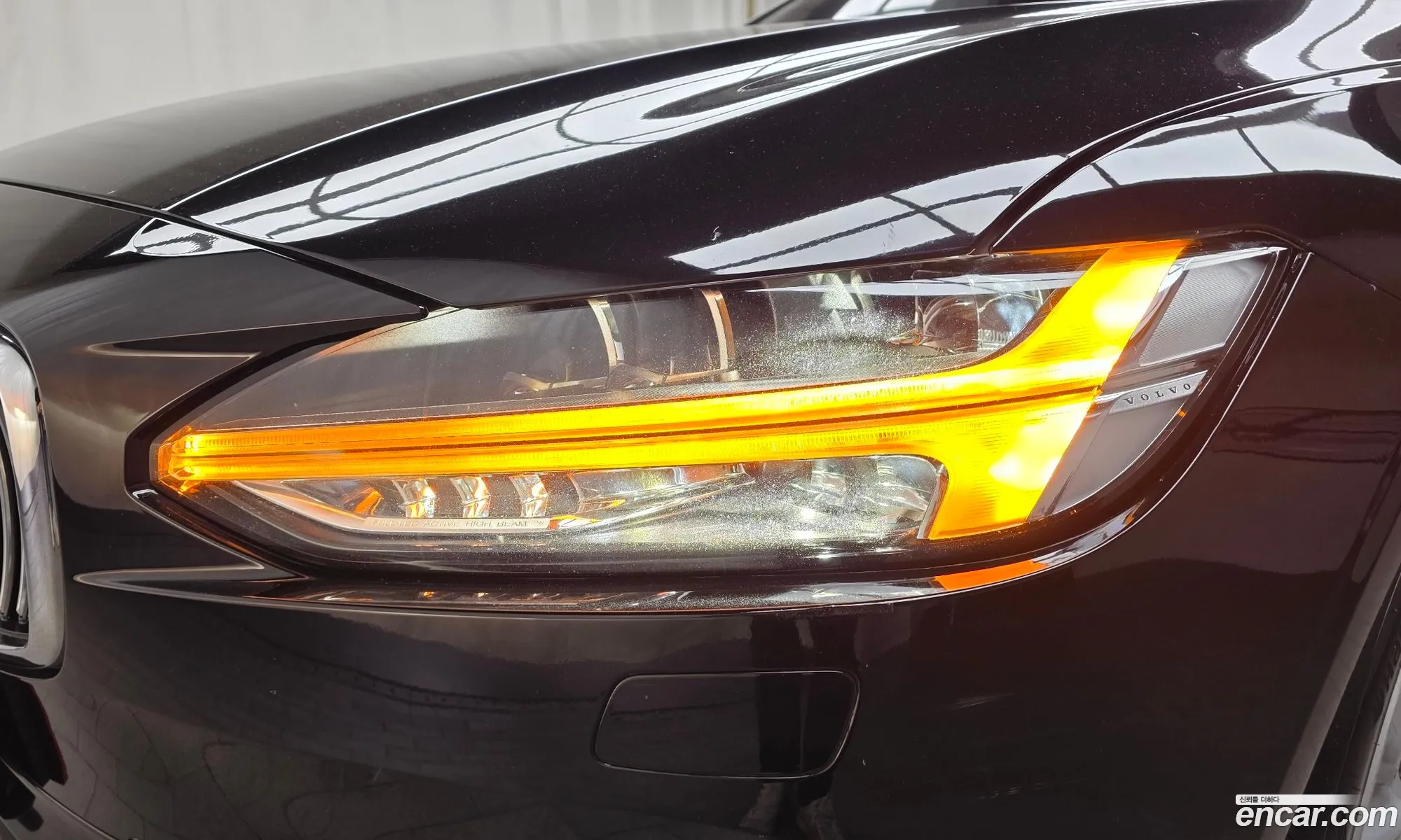Volvo S90 2019 — 32