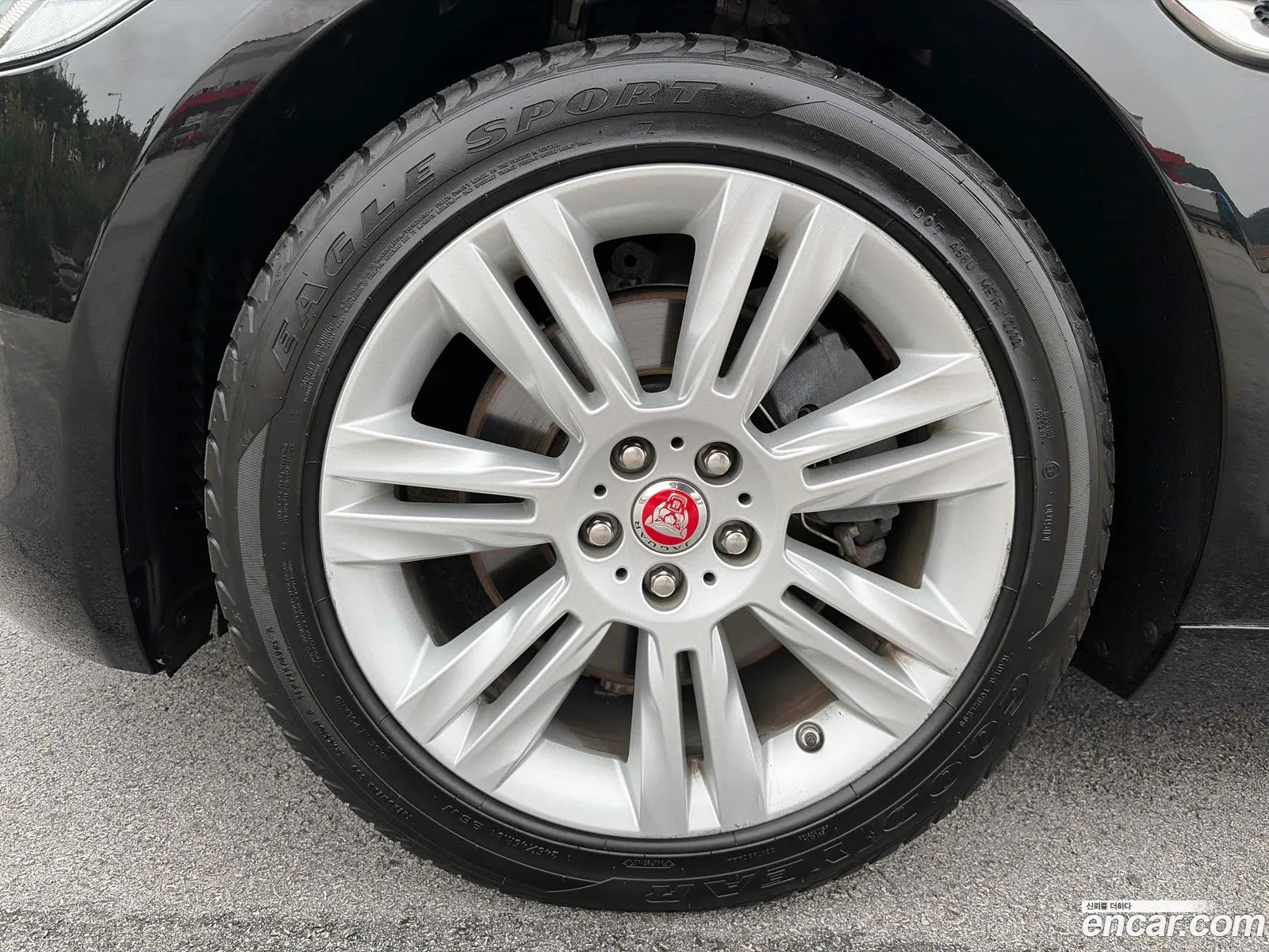Jaguar XF 2019 — 4