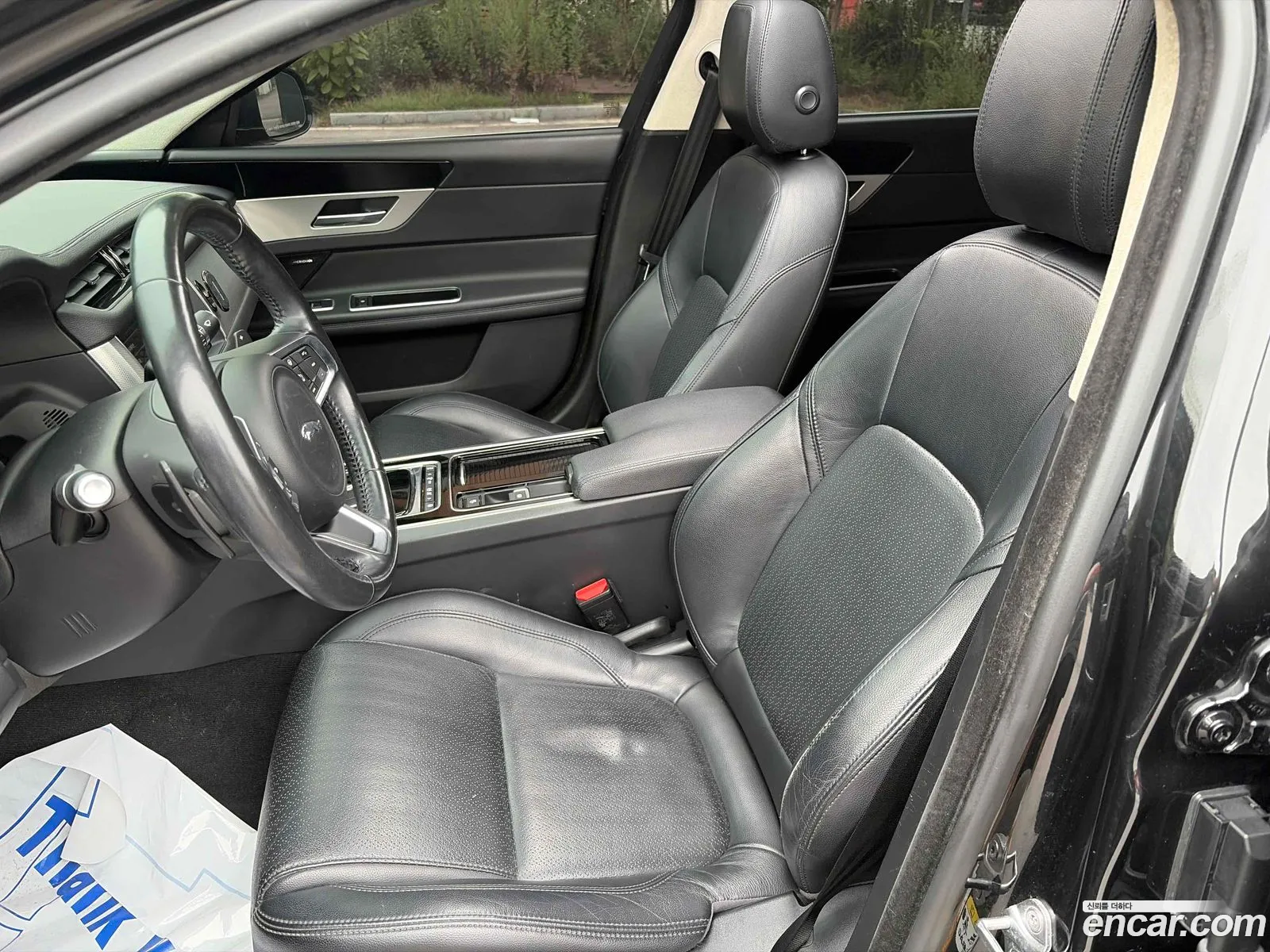 Jaguar XF 2019 — 20