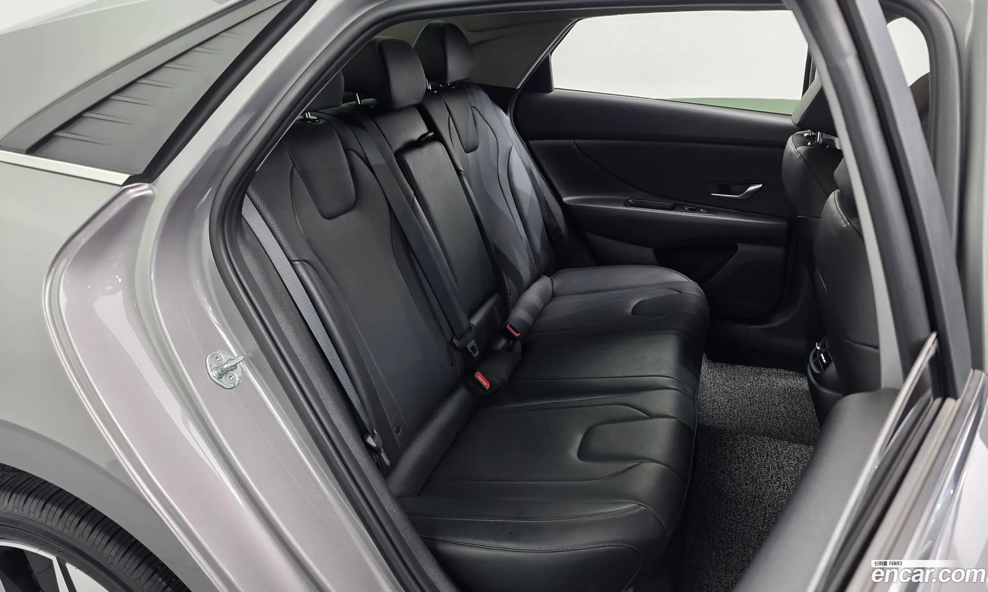 Hyundai Elantra 2021 — 3