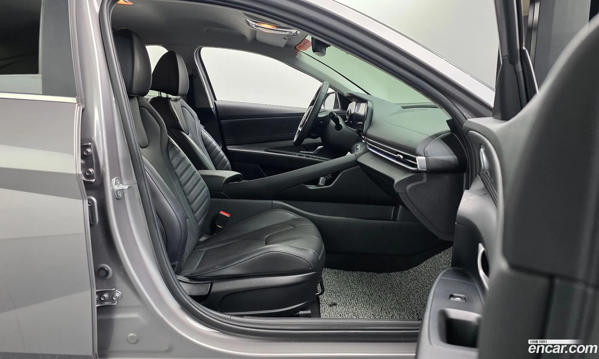 Hyundai Elantra 2021 — 31