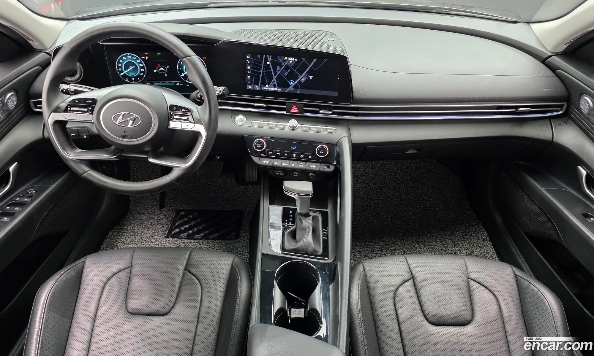 Hyundai Elantra 2021 — 17