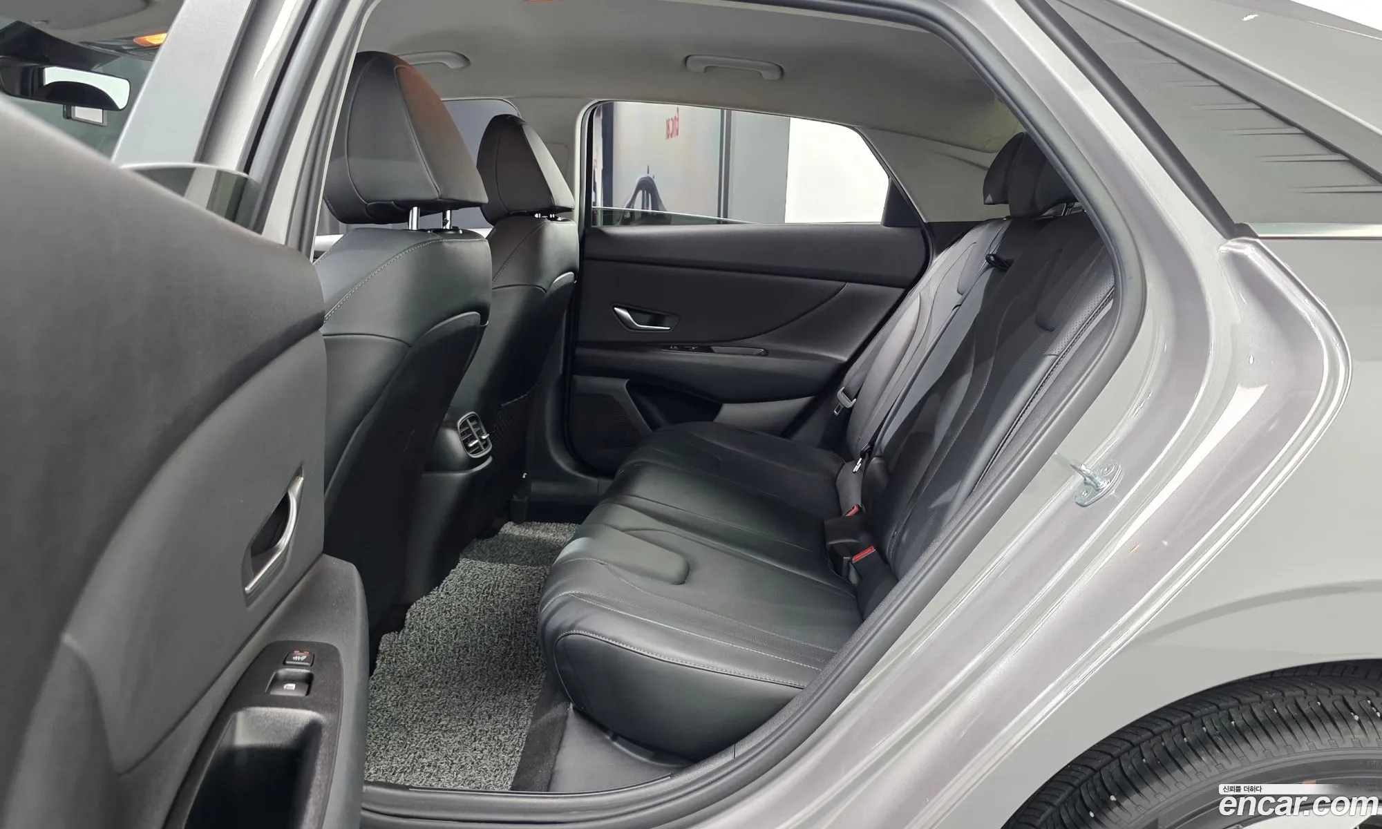 Hyundai Elantra 2021 — 20