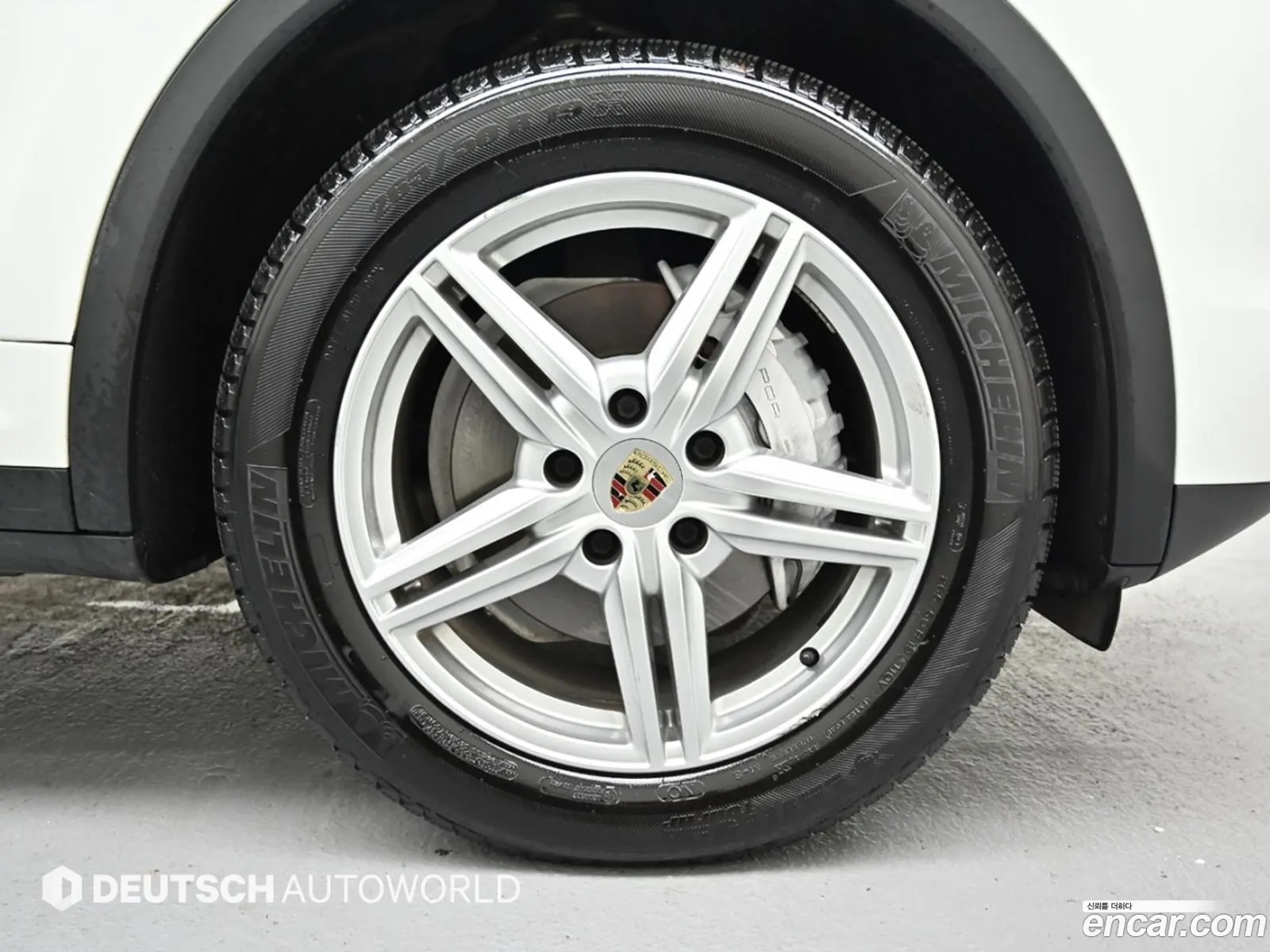 Porsche Cayenne 2012 — 2