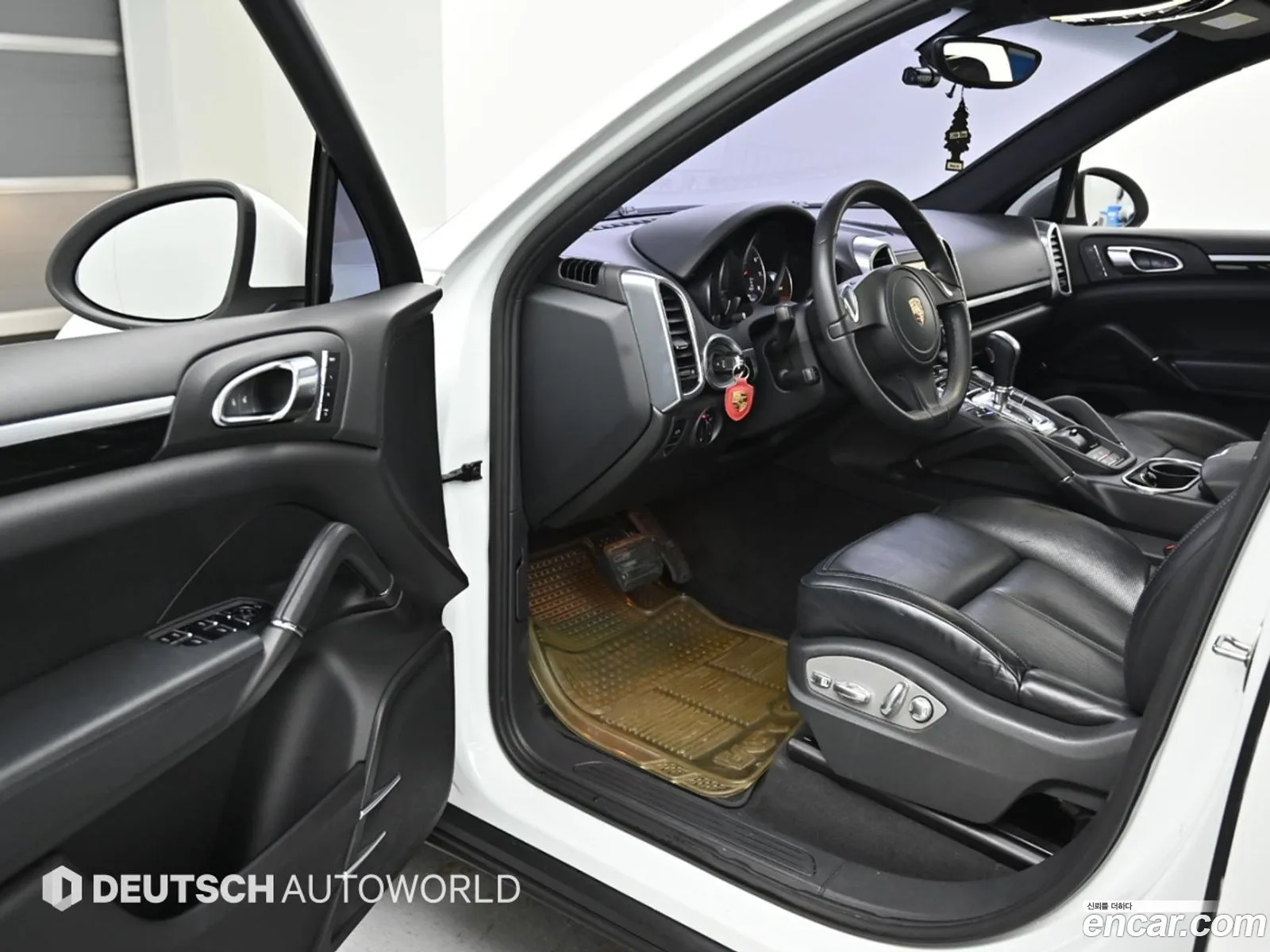 Porsche Cayenne 2012 — 14