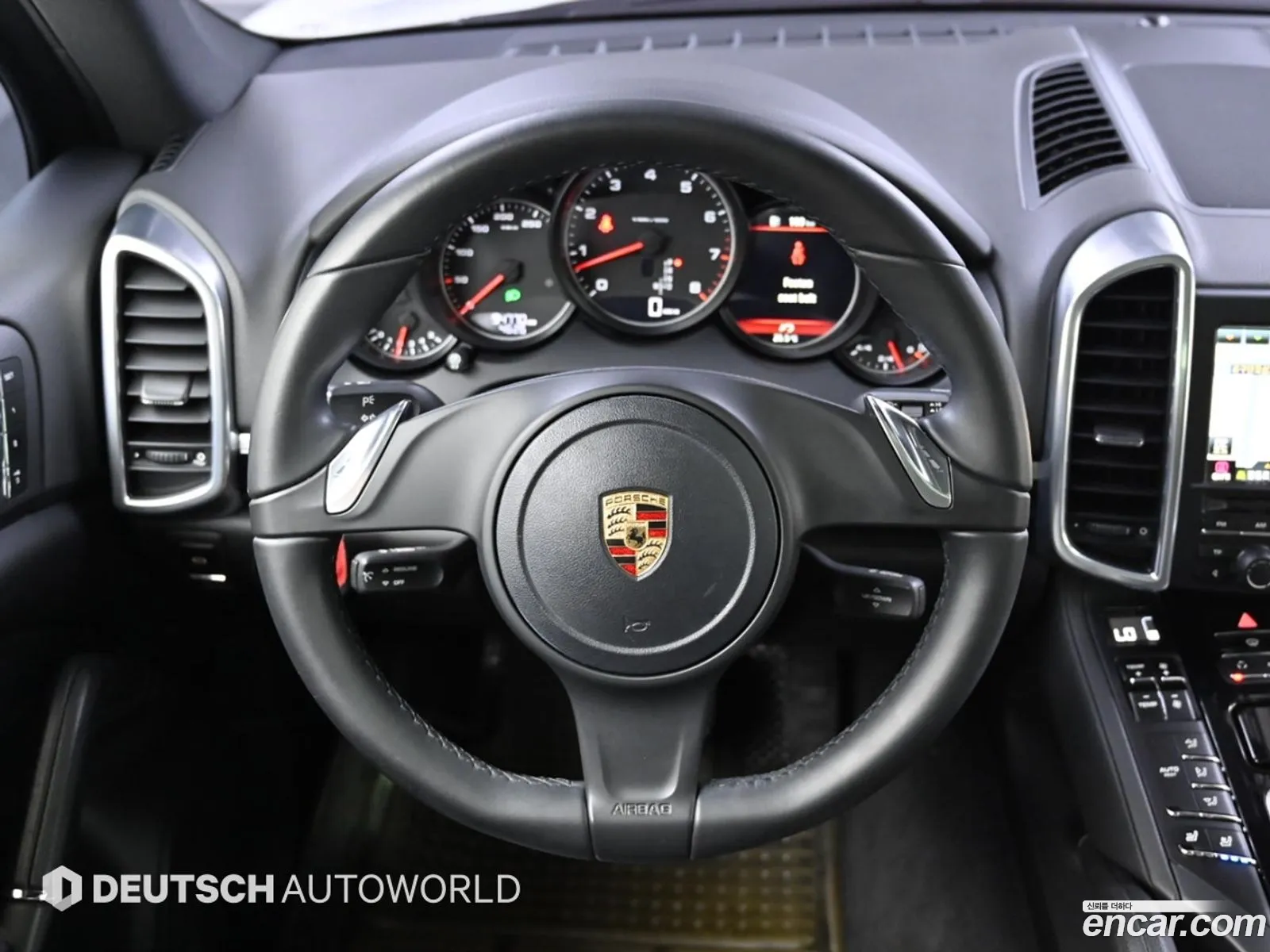 Porsche Cayenne 2012 — 17