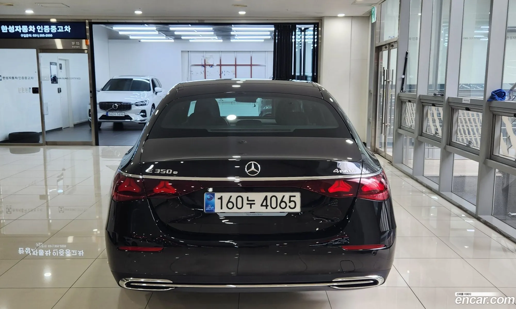Mercedes-Benz E-Class W214 2025 — 18