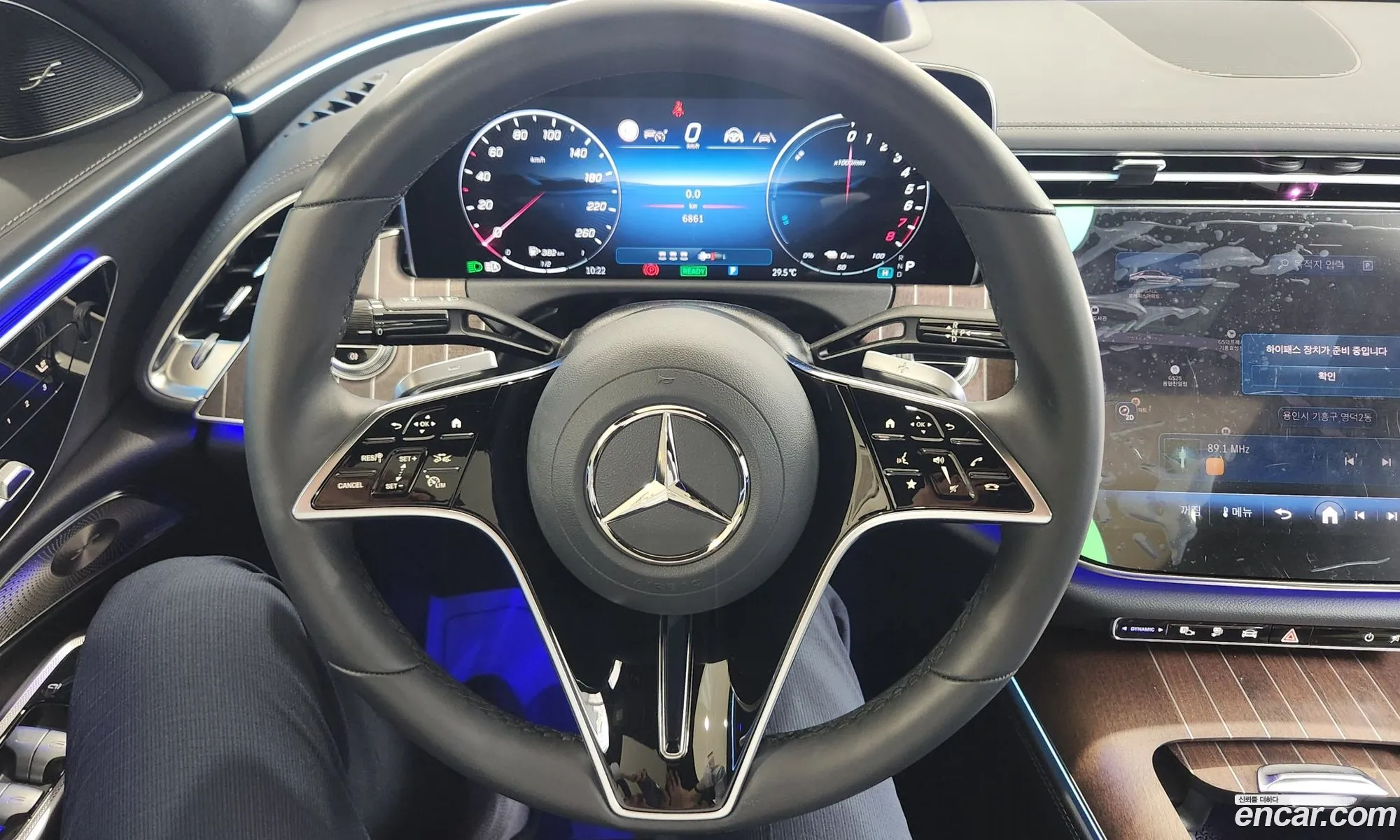 Mercedes-Benz E-Class W214 2025 — 15