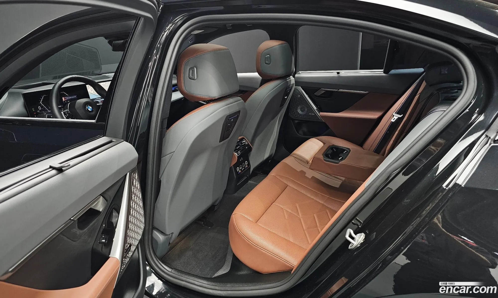BMW 5 Series 2025 — 29