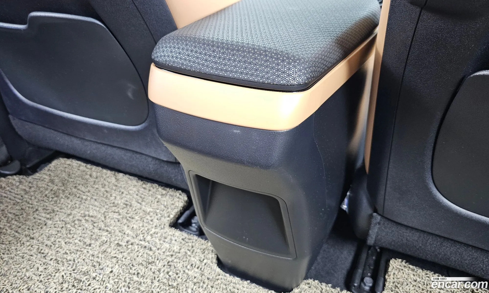 Kia EV6 2022 — 17
