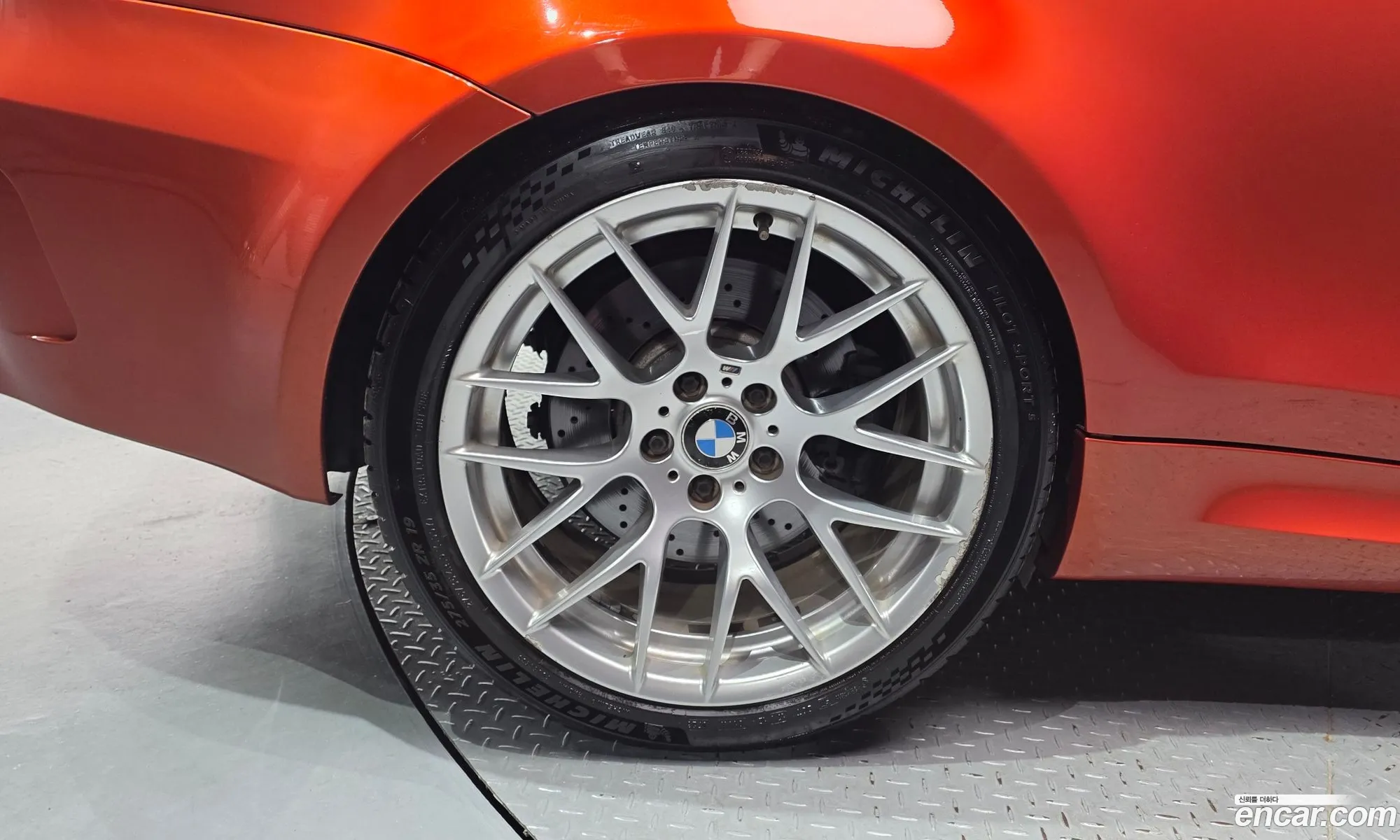 BMW 1M 2012 WBSUR9100CVS63678 — 16