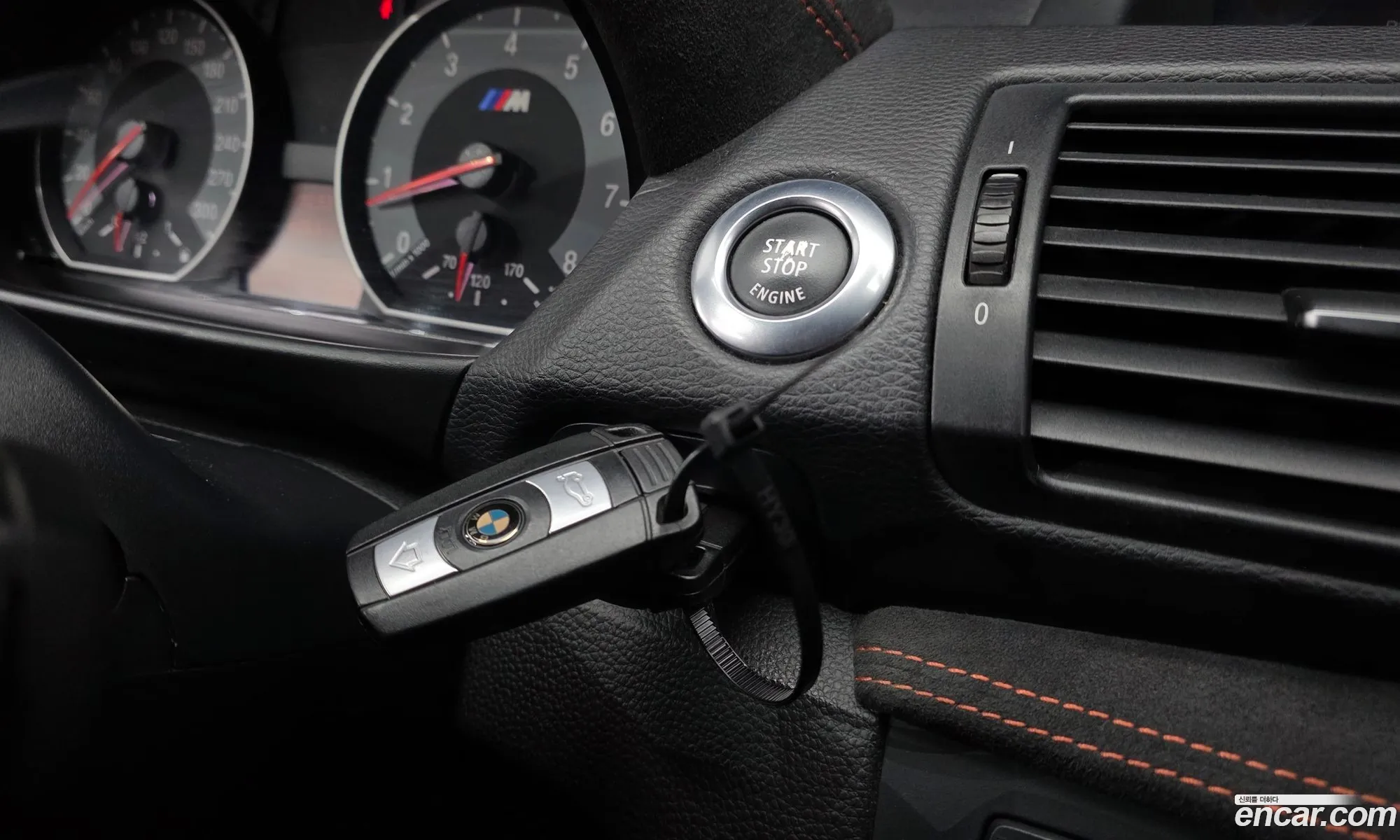 BMW 1M 2012 WBSUR9100CVS63678 — 10
