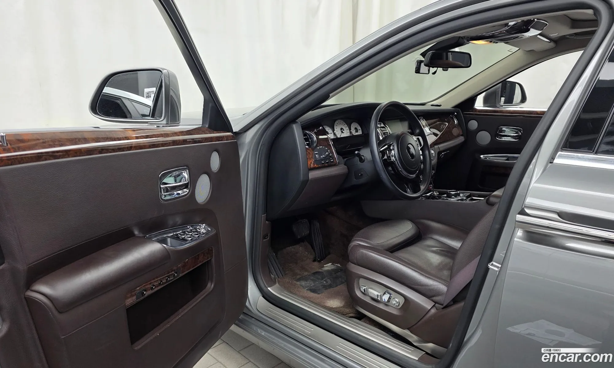 Rolls-Royce Ghost 2015 SCA664S05FUX41735 — 6