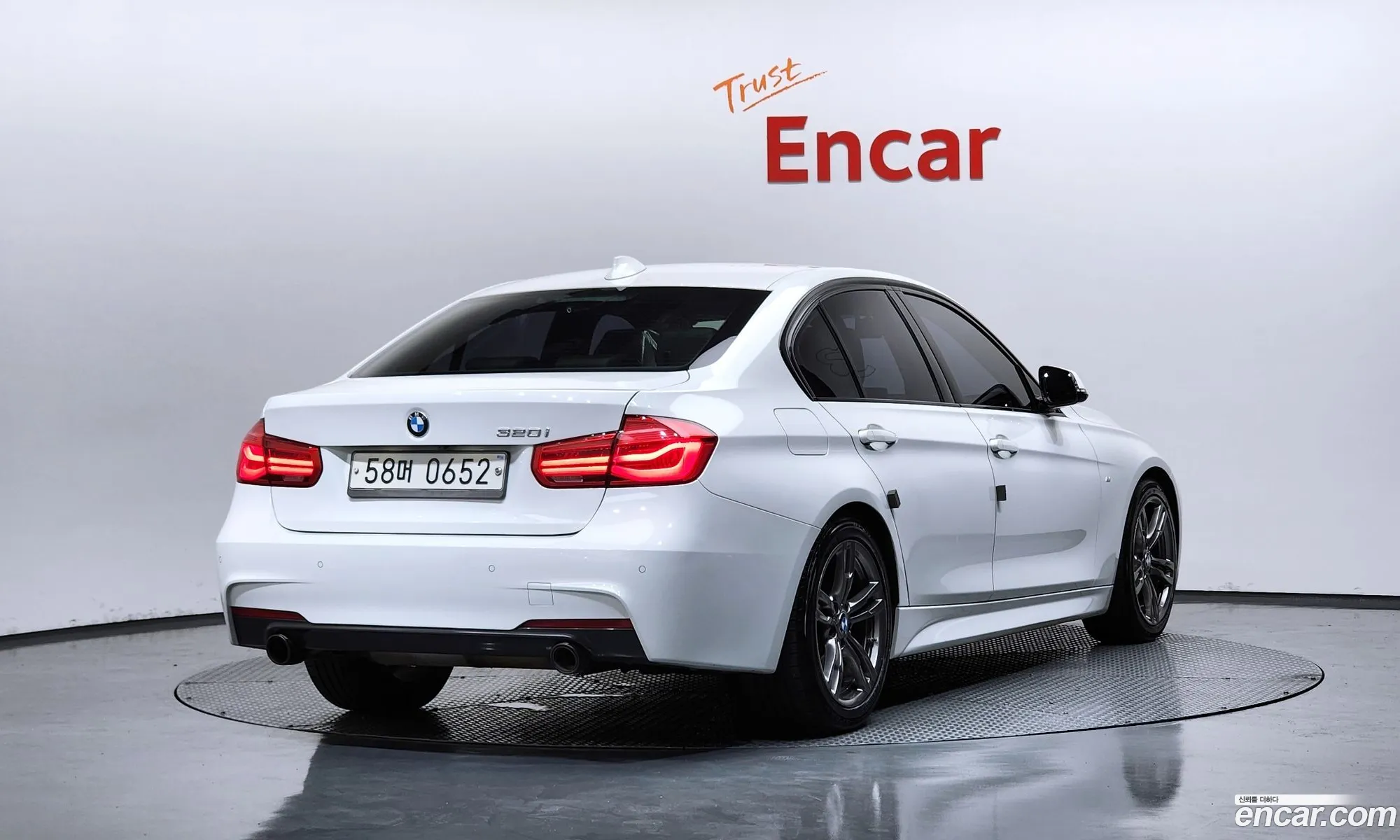BMW 3 Series 2016 WBA8A9109GK822827 — 9