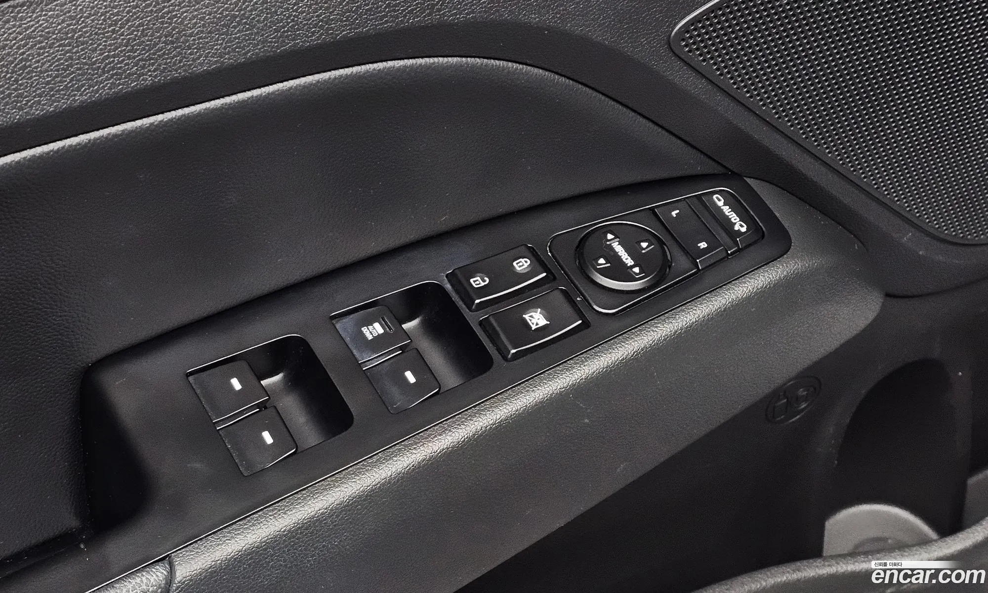 Hyundai Elantra AD 2019 — 9