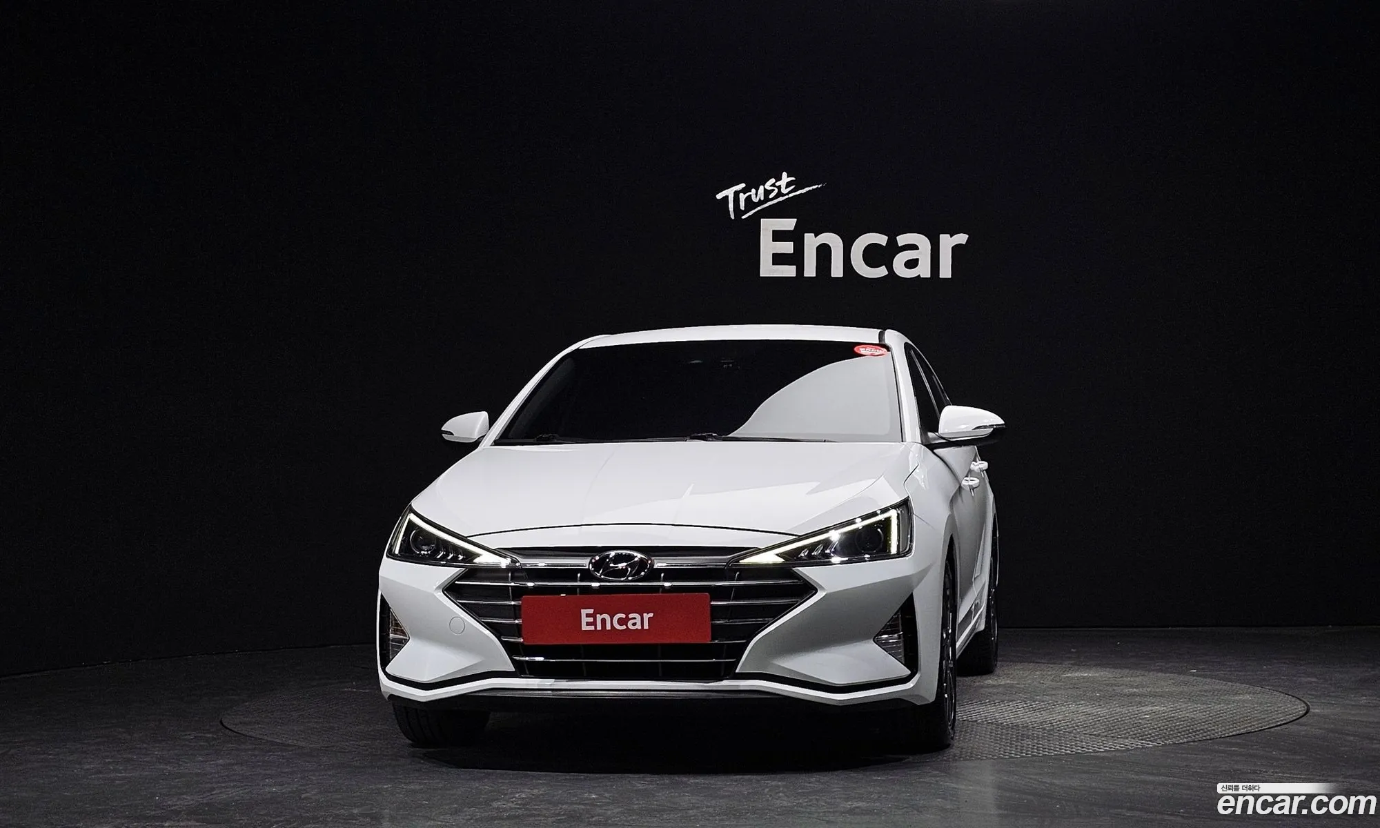 Hyundai Elantra AD 2019 — 10