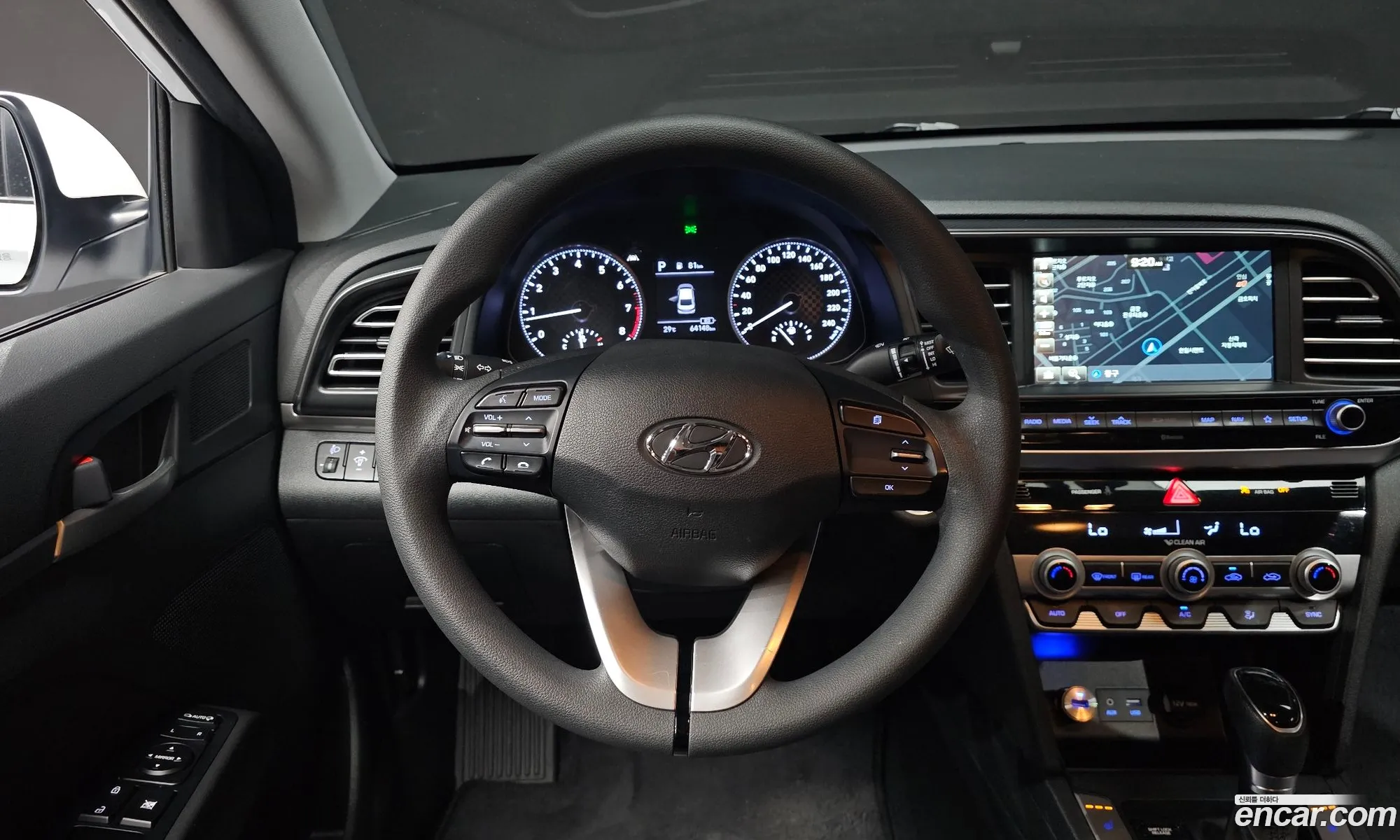 Hyundai Elantra AD 2019 — 17