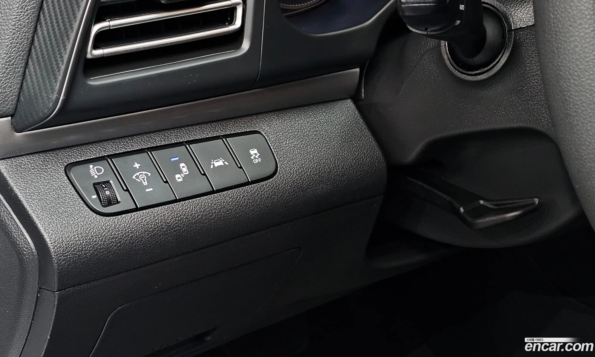 Hyundai Elantra AD 2019 — 18