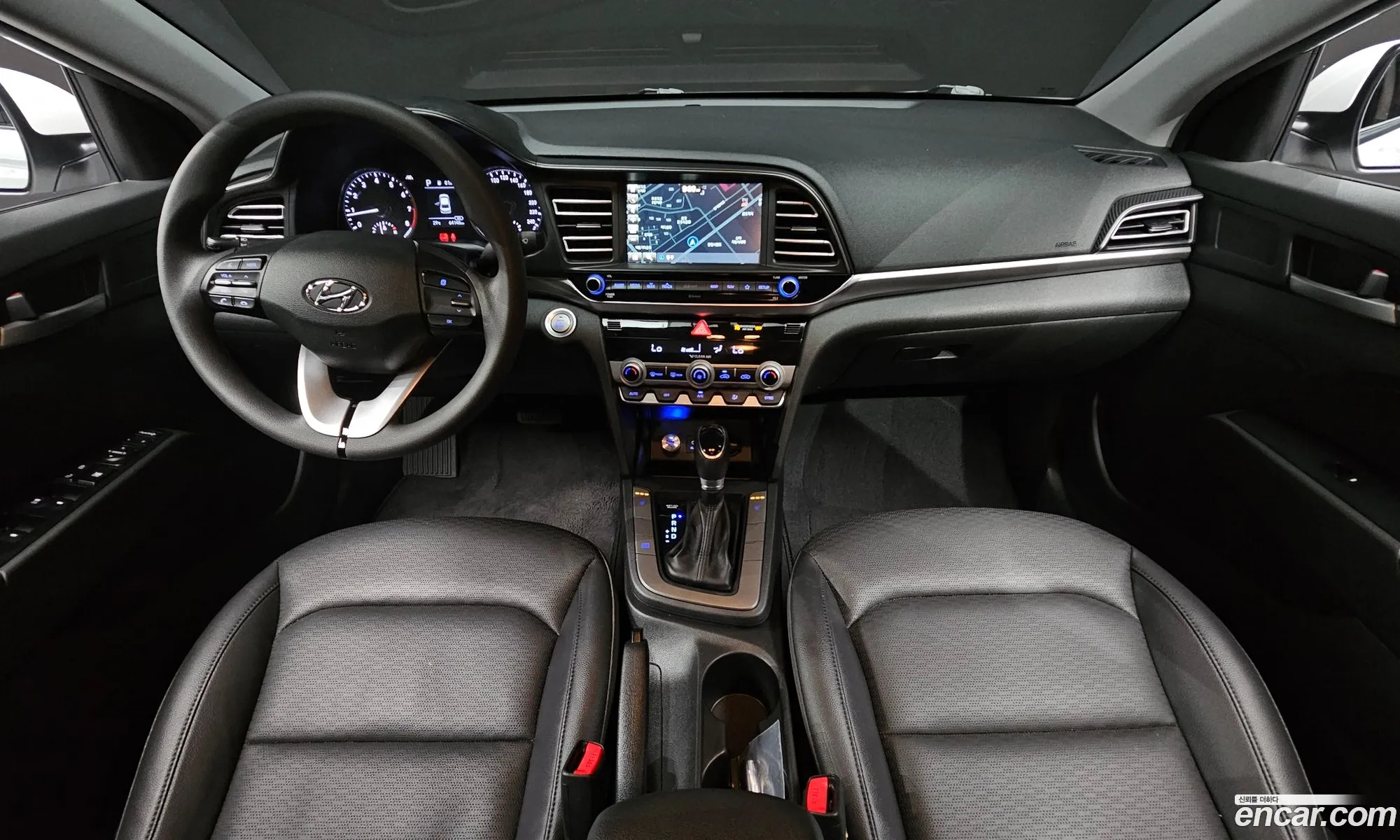 Hyundai Elantra AD 2019 — 5